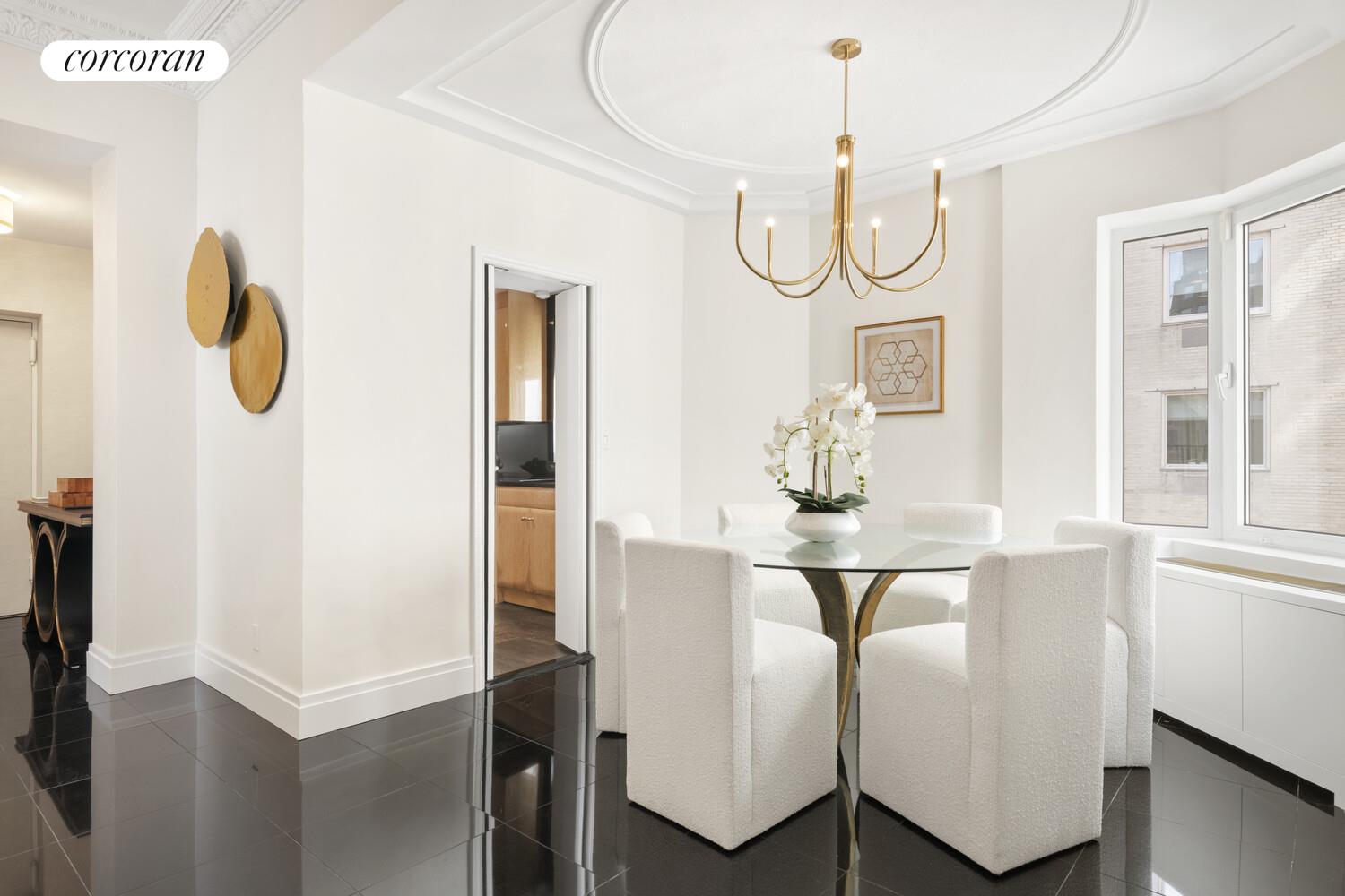 #4 photo, 880 5TH Avenue, Lenox Hill , NY 10021