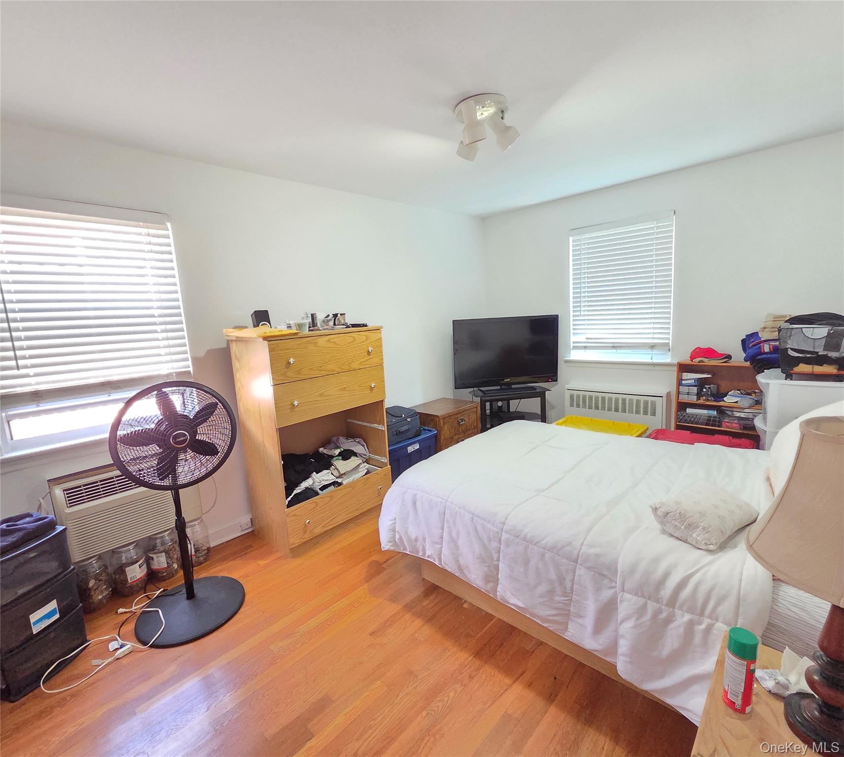 #12 photo, 2553 Fish Avenue, Bronx , NY 10469