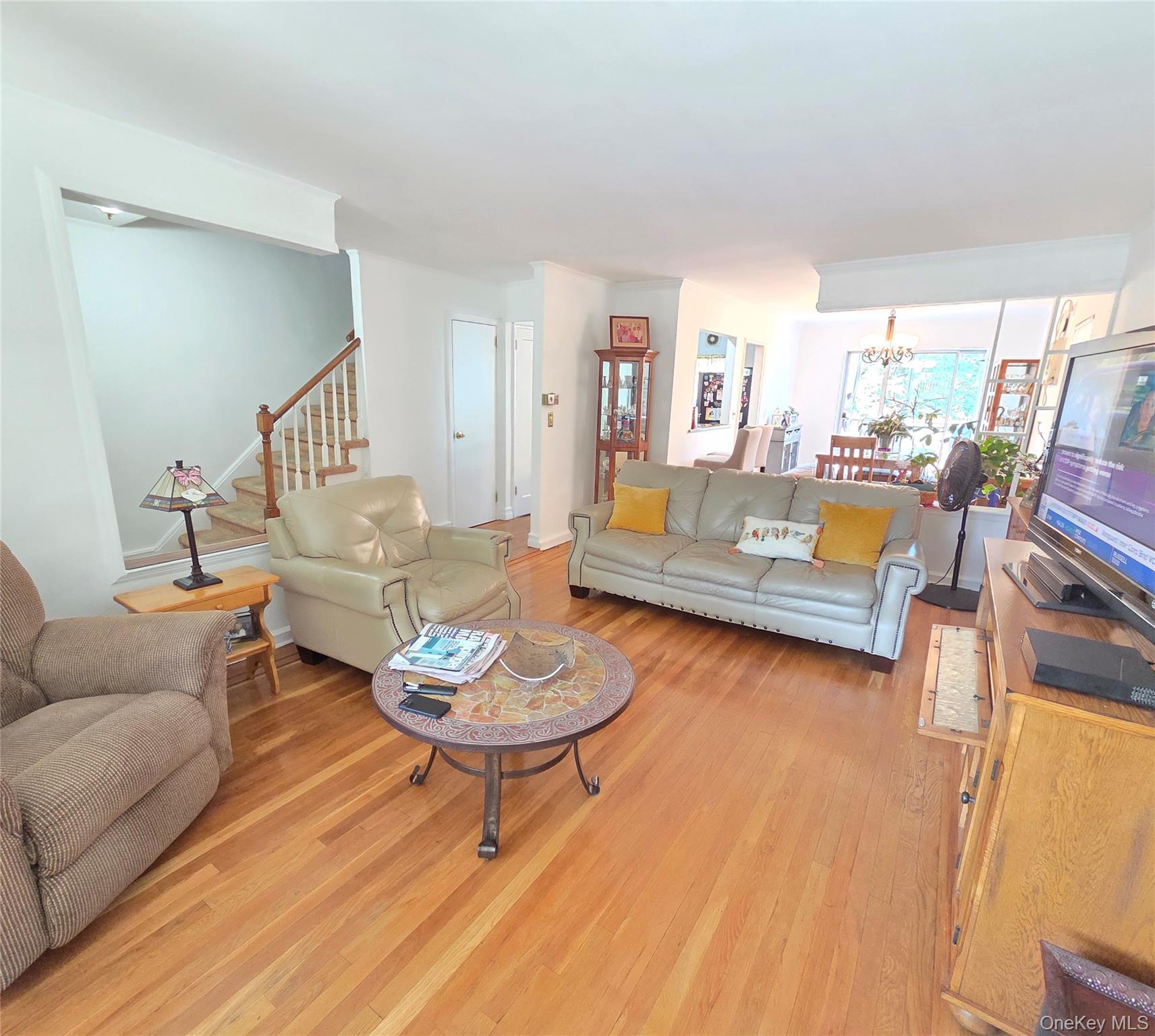 #3 photo, 2553 Fish Avenue, Bronx , NY 10469