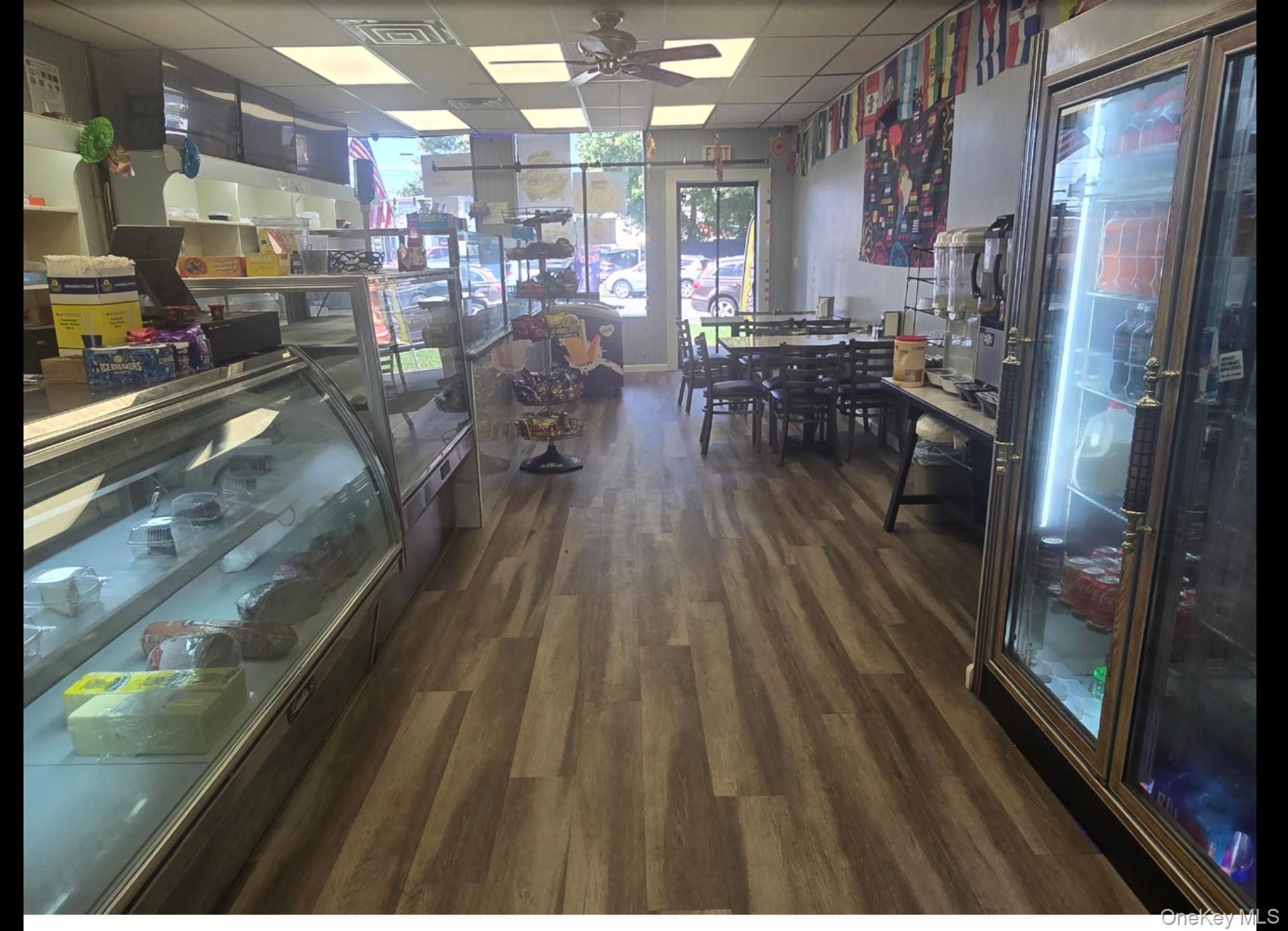 #5 photo, 1 W Village Green, ナッソー郡 Hicksville , NY 11801