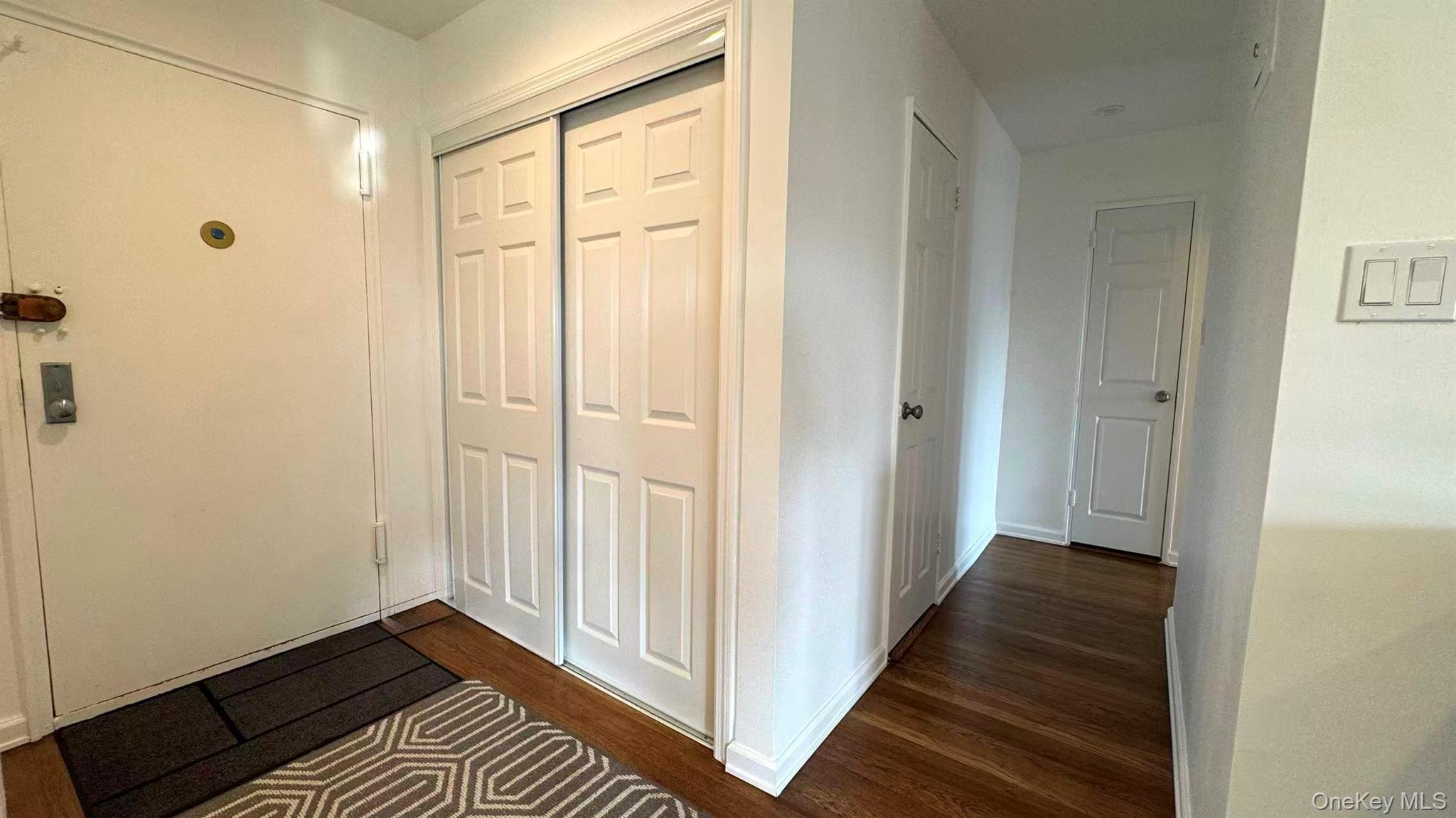 #11 photo, 211-10 18th Avenue, クイーンズ区 Bayside , NY 11360