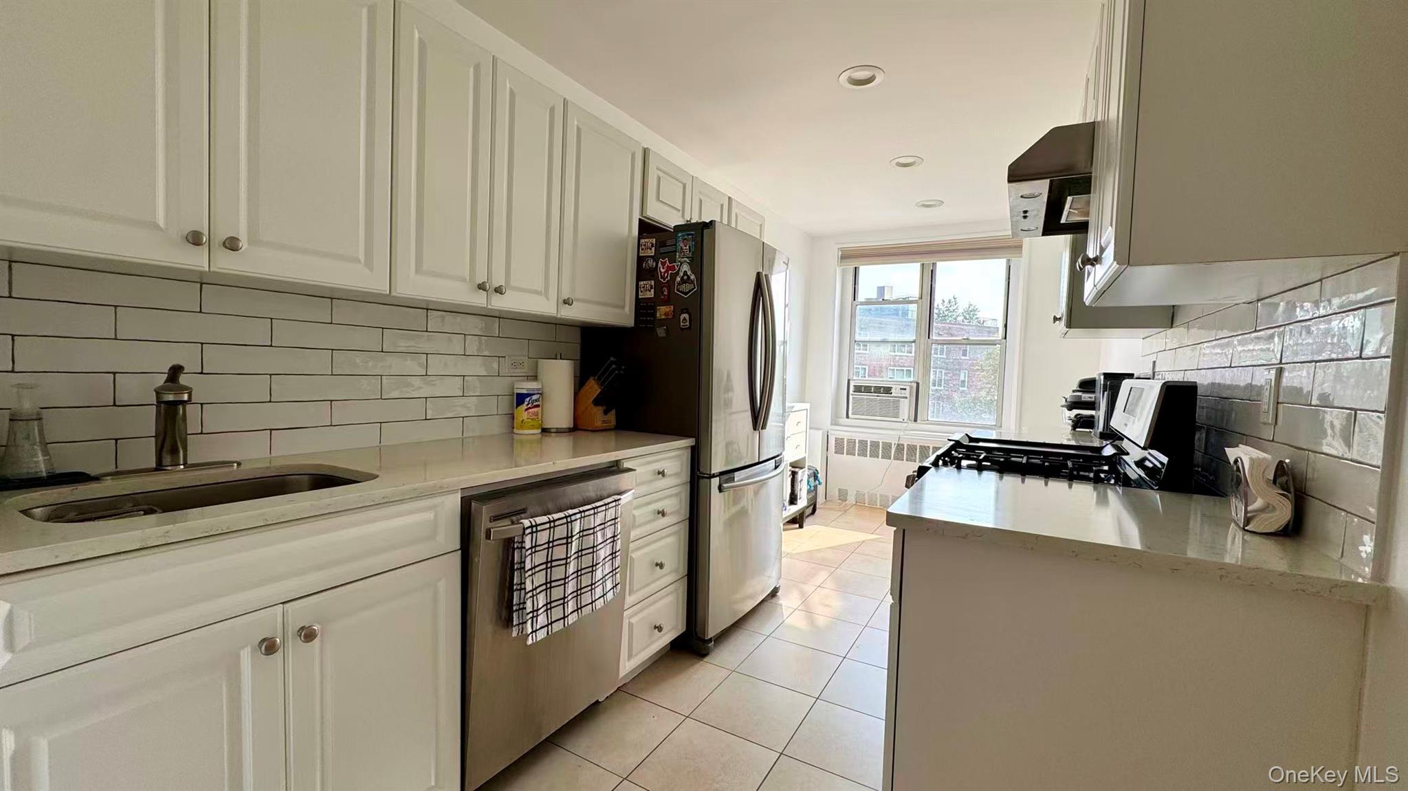 #12 photo, 211-10 18th Avenue, クイーンズ区 Bayside , NY 11360