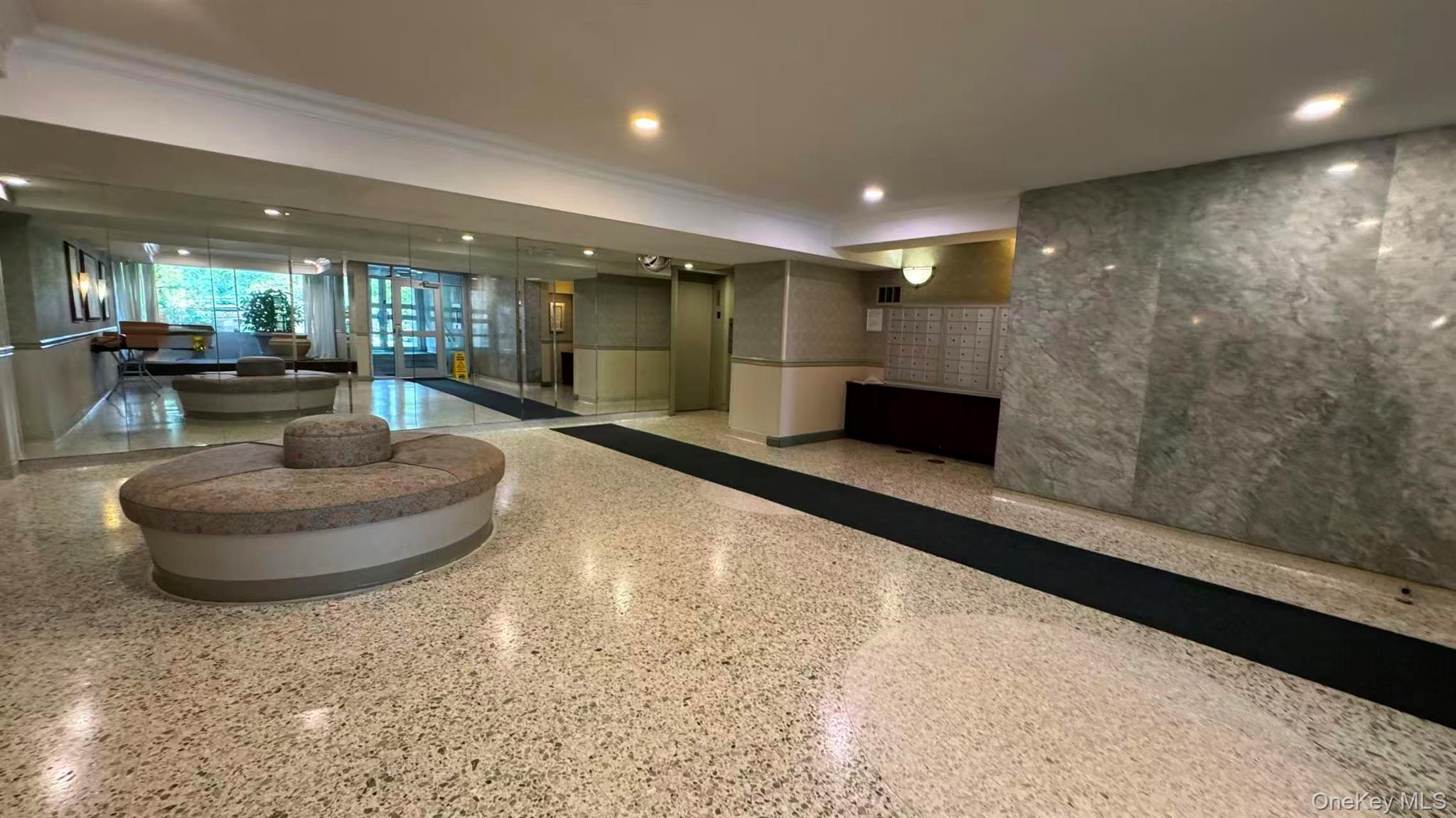 #15 photo, 211-10 18th Avenue, クイーンズ区 Bayside , NY 11360