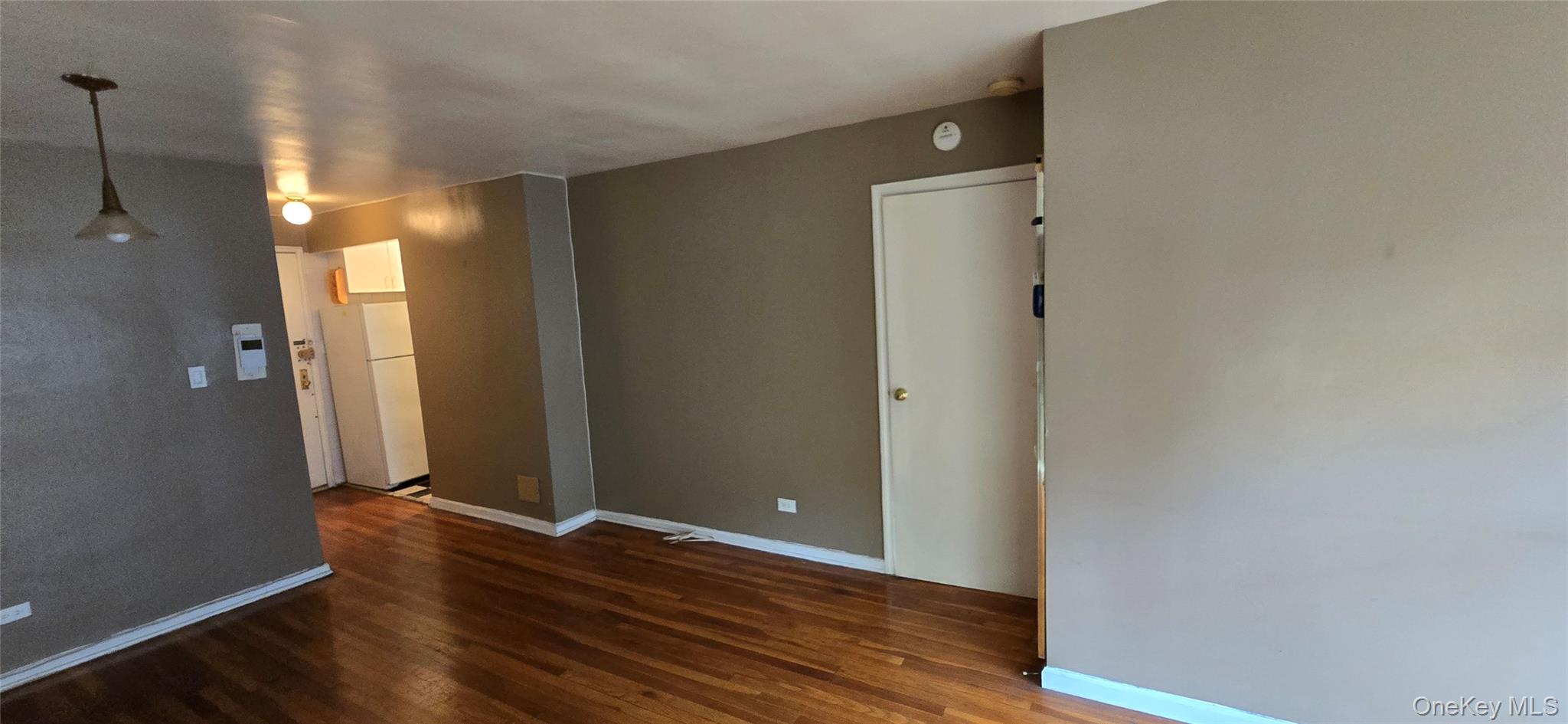 #12 photo, 94-11 60th Avenue, Elmhurst , NY 11373