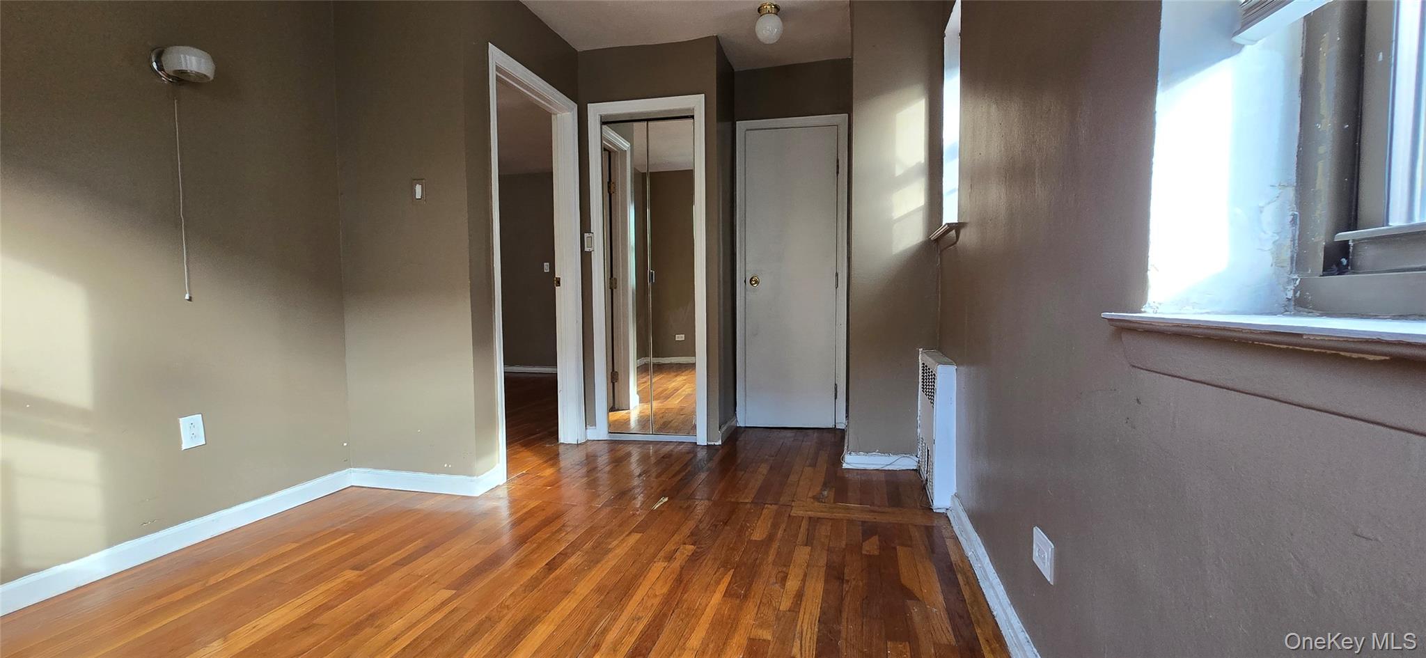 #16 photo, 94-11 60th Avenue, Elmhurst , NY 11373