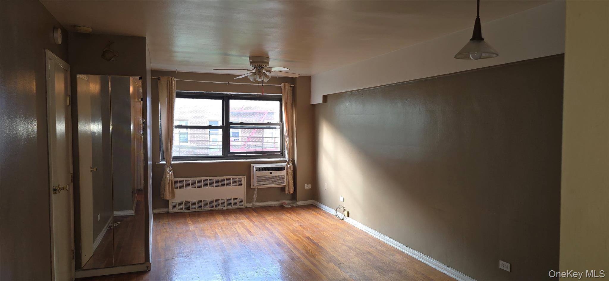 #9 photo, 94-11 60th Avenue, Elmhurst , NY 11373