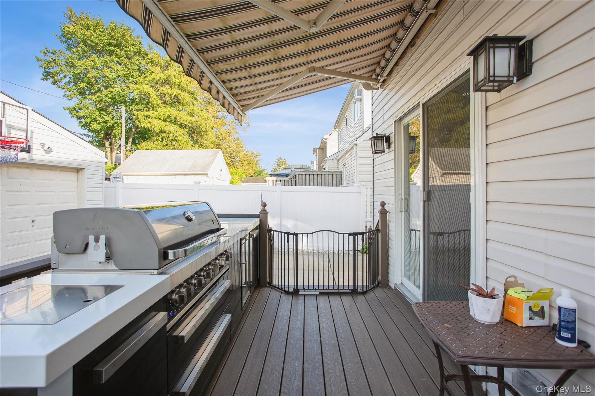 #17 photo, 24 Yarmouth Road, ナッソー郡 East Rockaway , NY 11518