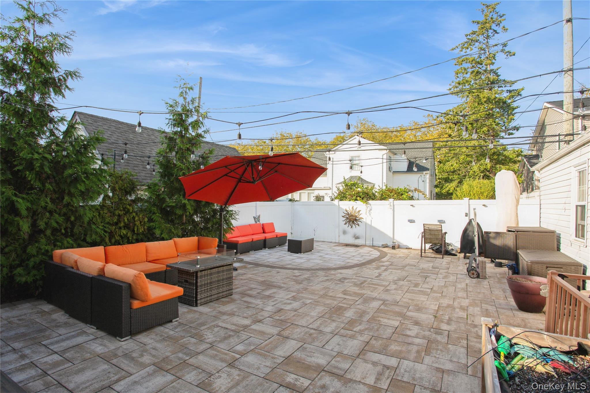 #19 photo, 24 Yarmouth Road, ナッソー郡 East Rockaway , NY 11518