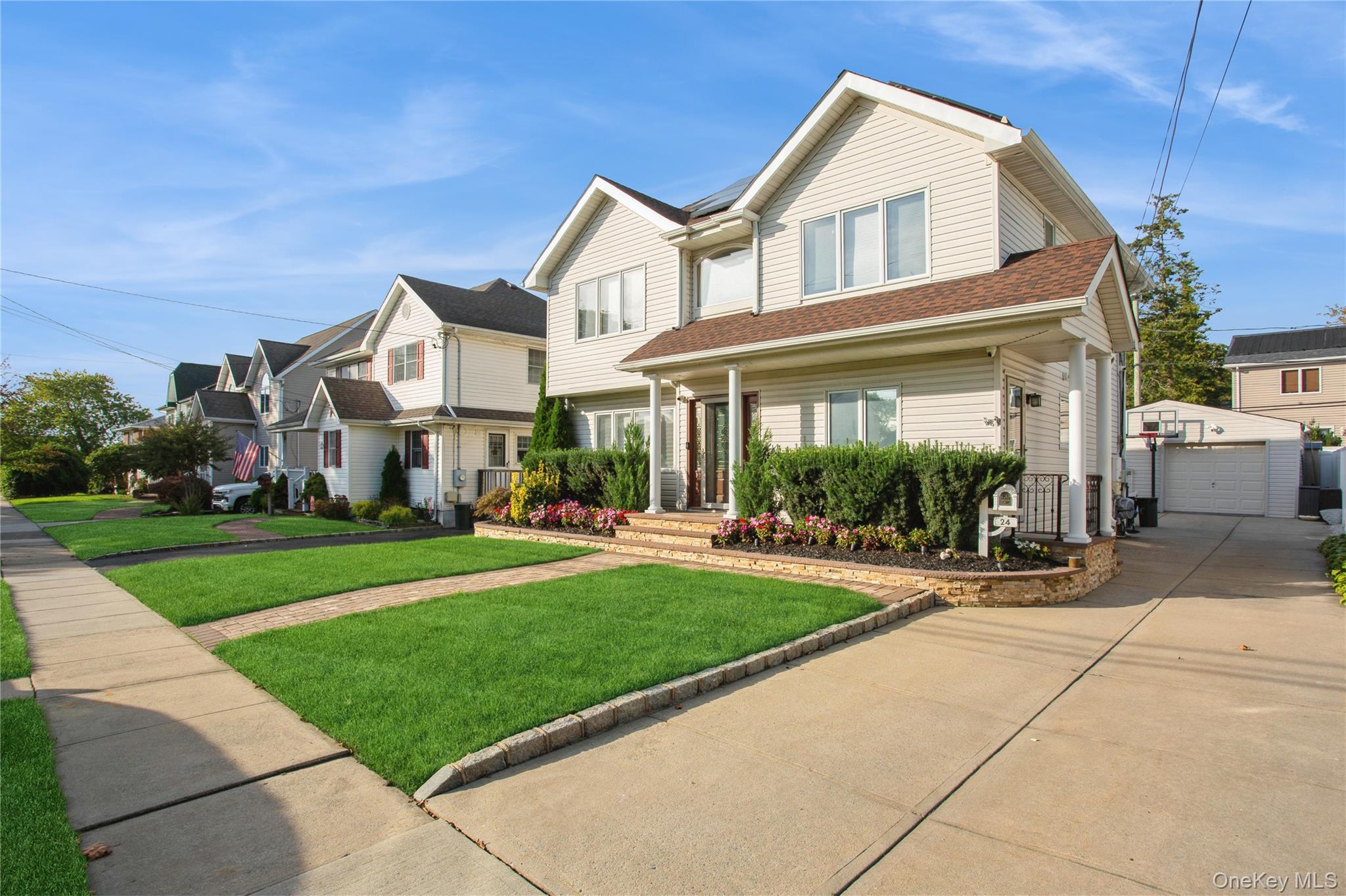 #2 photo, 24 Yarmouth Road, ナッソー郡 East Rockaway , NY 11518