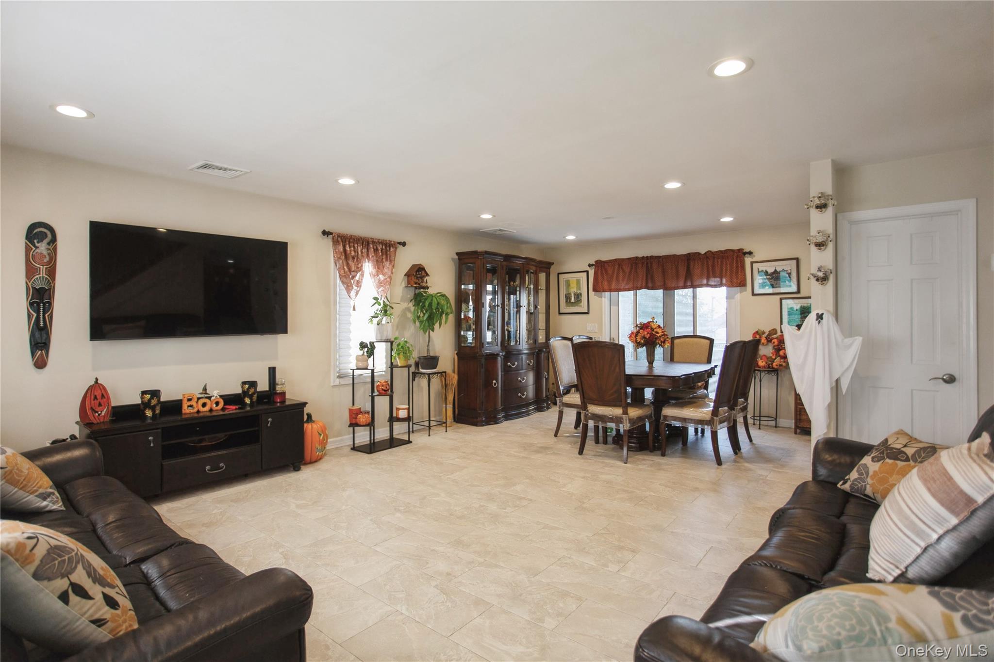 #3 photo, 24 Yarmouth Road, ナッソー郡 East Rockaway , NY 11518