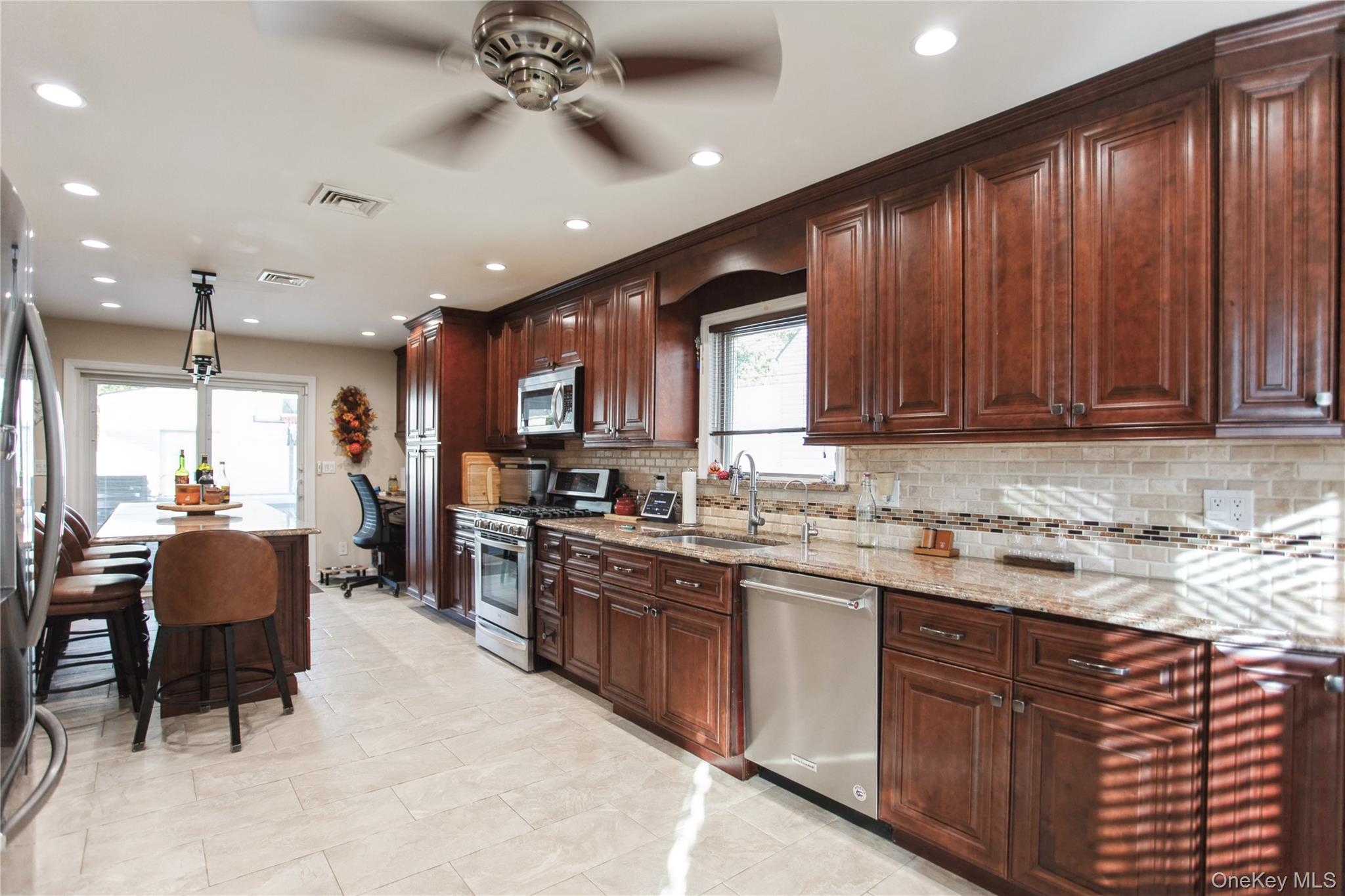 #6 photo, 24 Yarmouth Road, ナッソー郡 East Rockaway , NY 11518