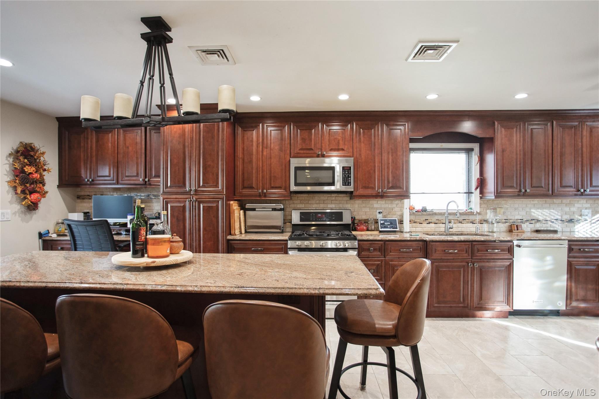 #8 photo, 24 Yarmouth Road, ナッソー郡 East Rockaway , NY 11518