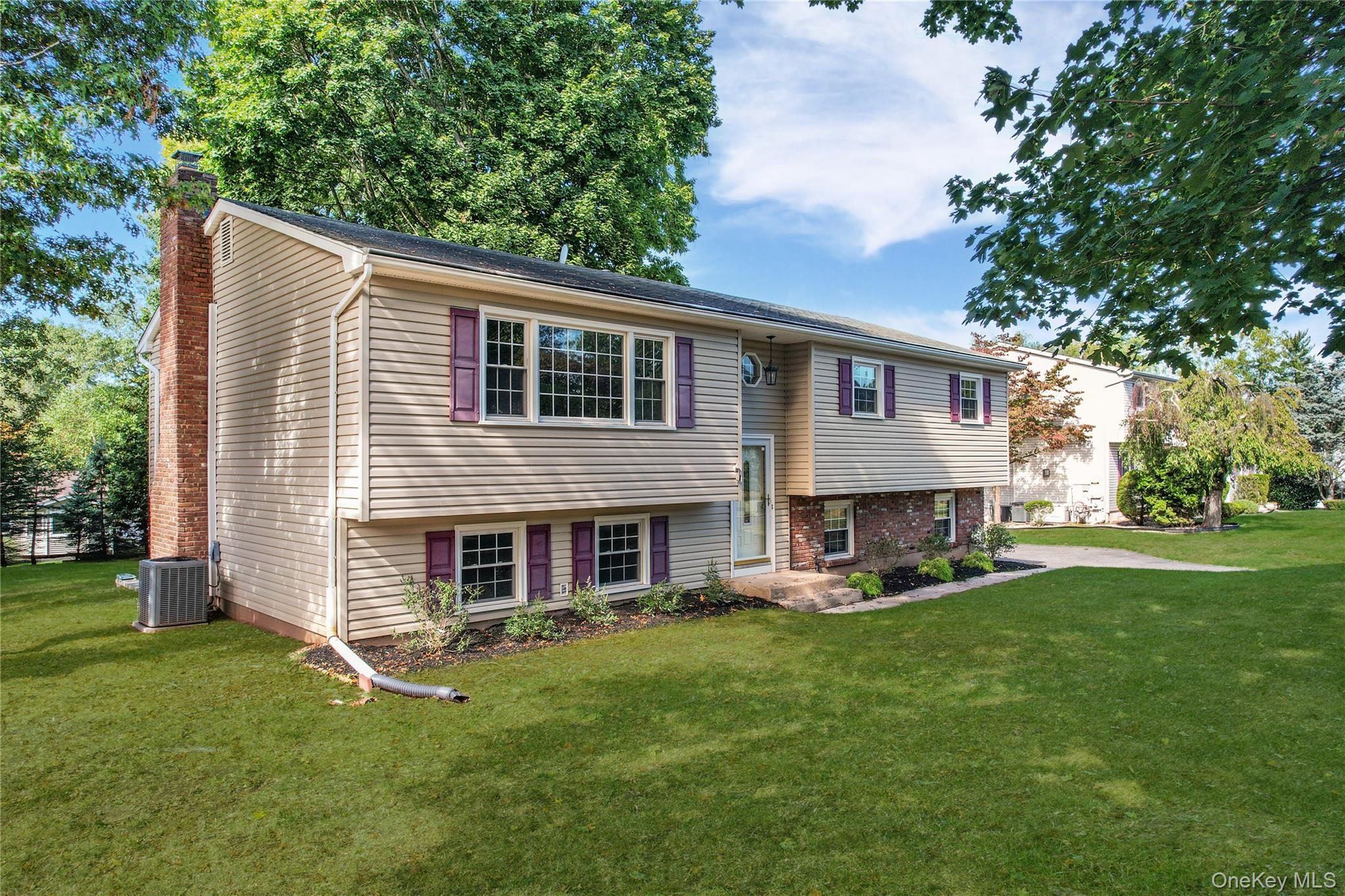 #4 photo, 11 Mein Drive, New City , NY 10956