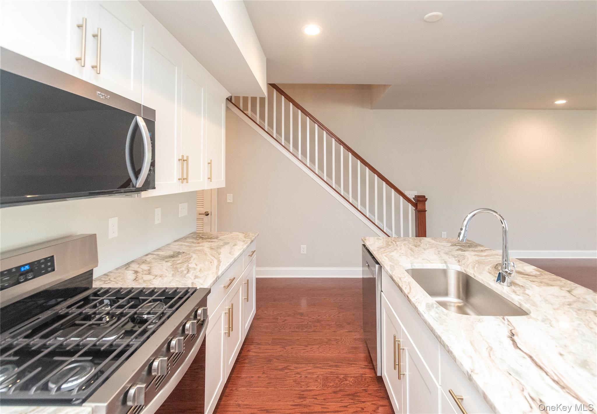 #6 photo, 128 Hudson View Terrace, Hyde Park , NY 12538