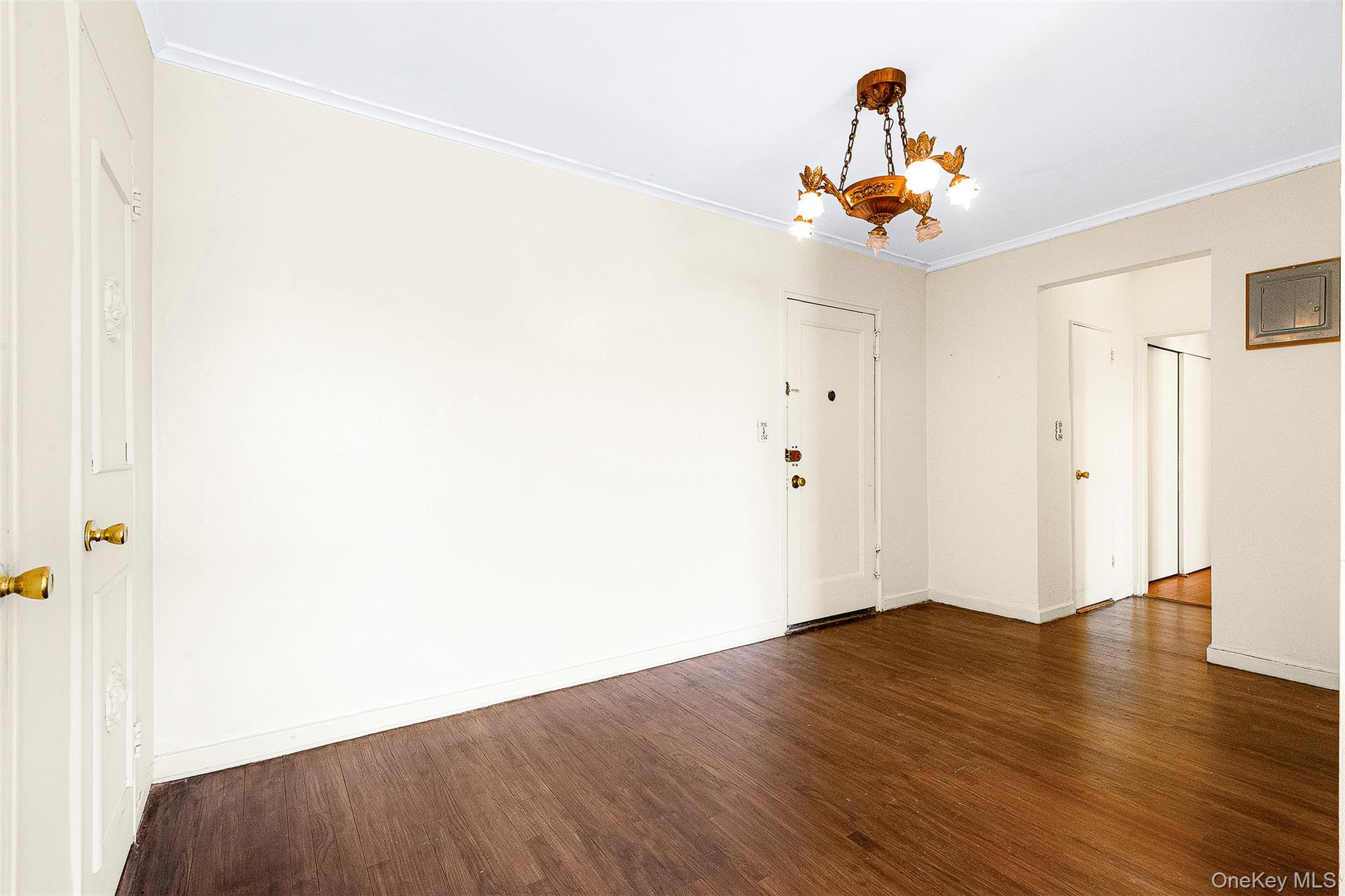 #4 photo, 67-66 108th Street, クイーンズ区 Forest Hills , NY 11375