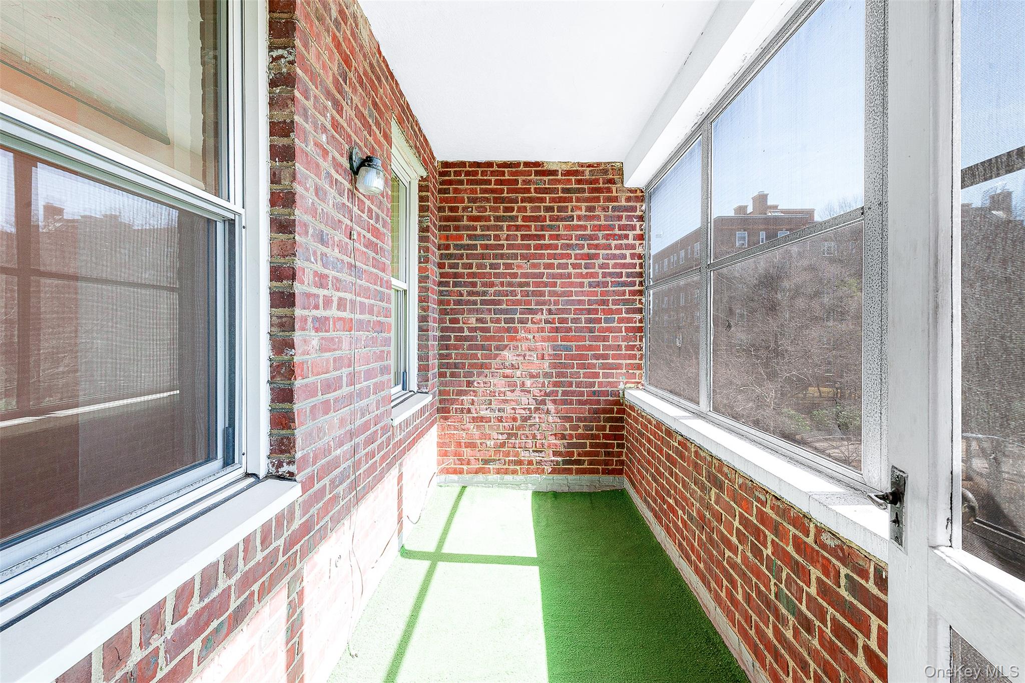 #9 photo, 67-66 108th Street, クイーンズ区 Forest Hills , NY 11375