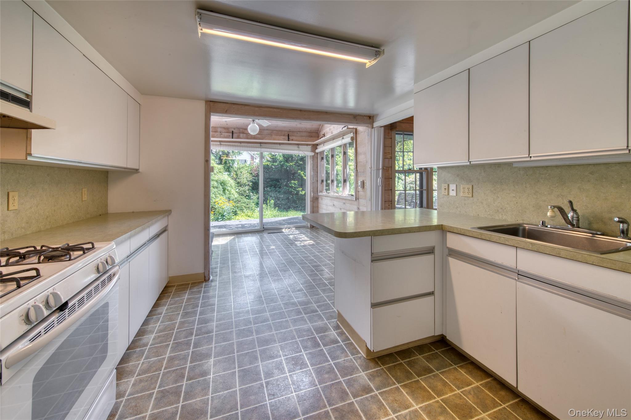 #7 photo, 270 North Street, サフォーク郡 Cutchogue , NY 11935