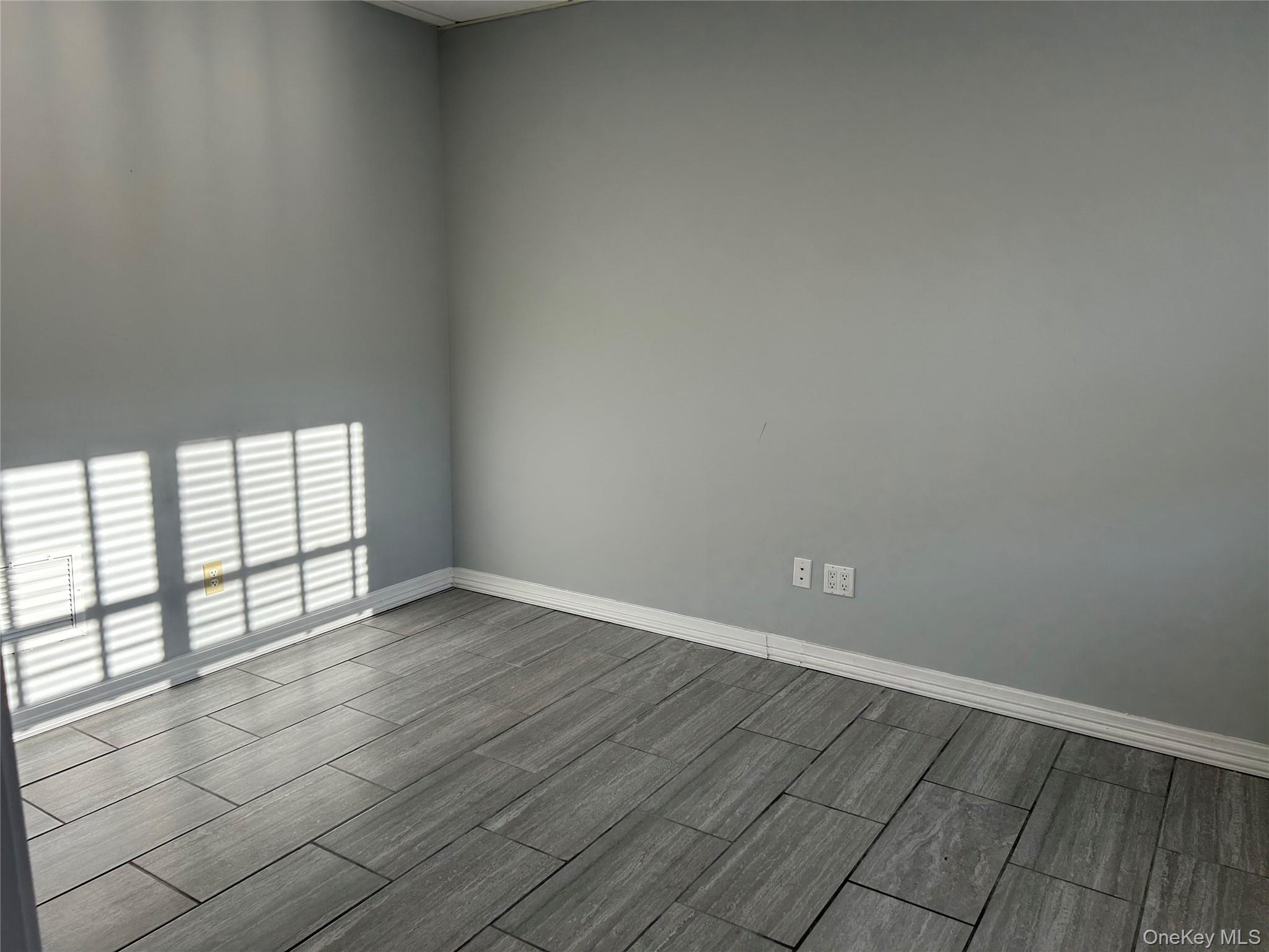 #20 photo, 361 Union Boulevard, West Islip , NY 11795