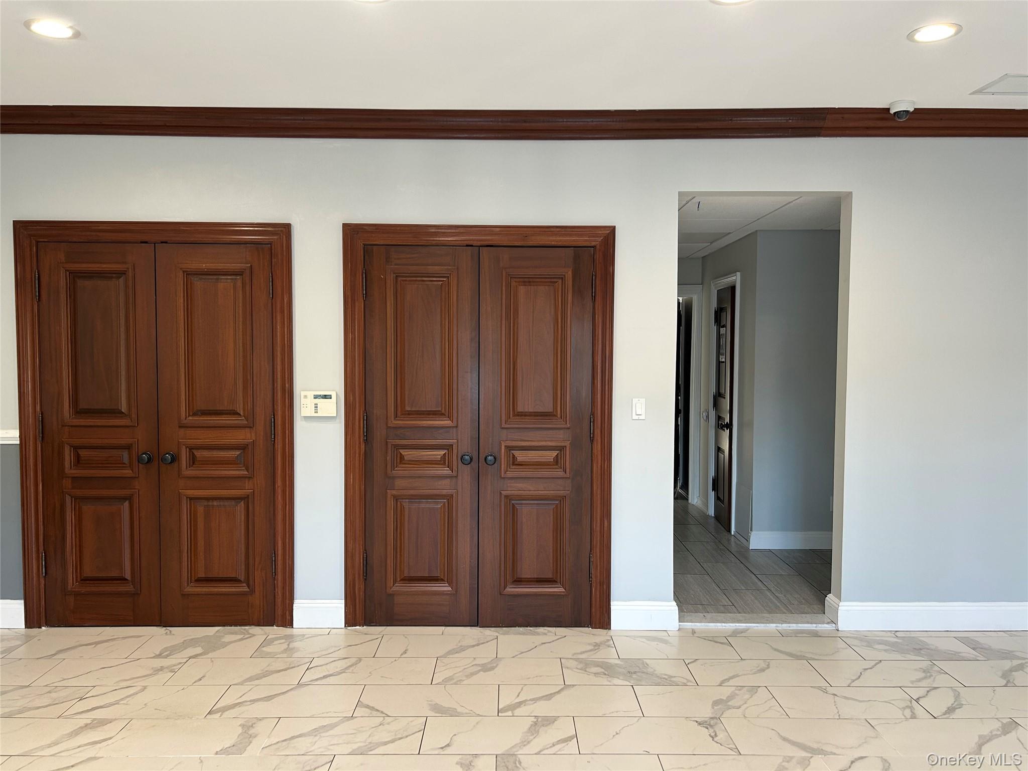 #3 photo, 361 Union Boulevard, West Islip , NY 11795