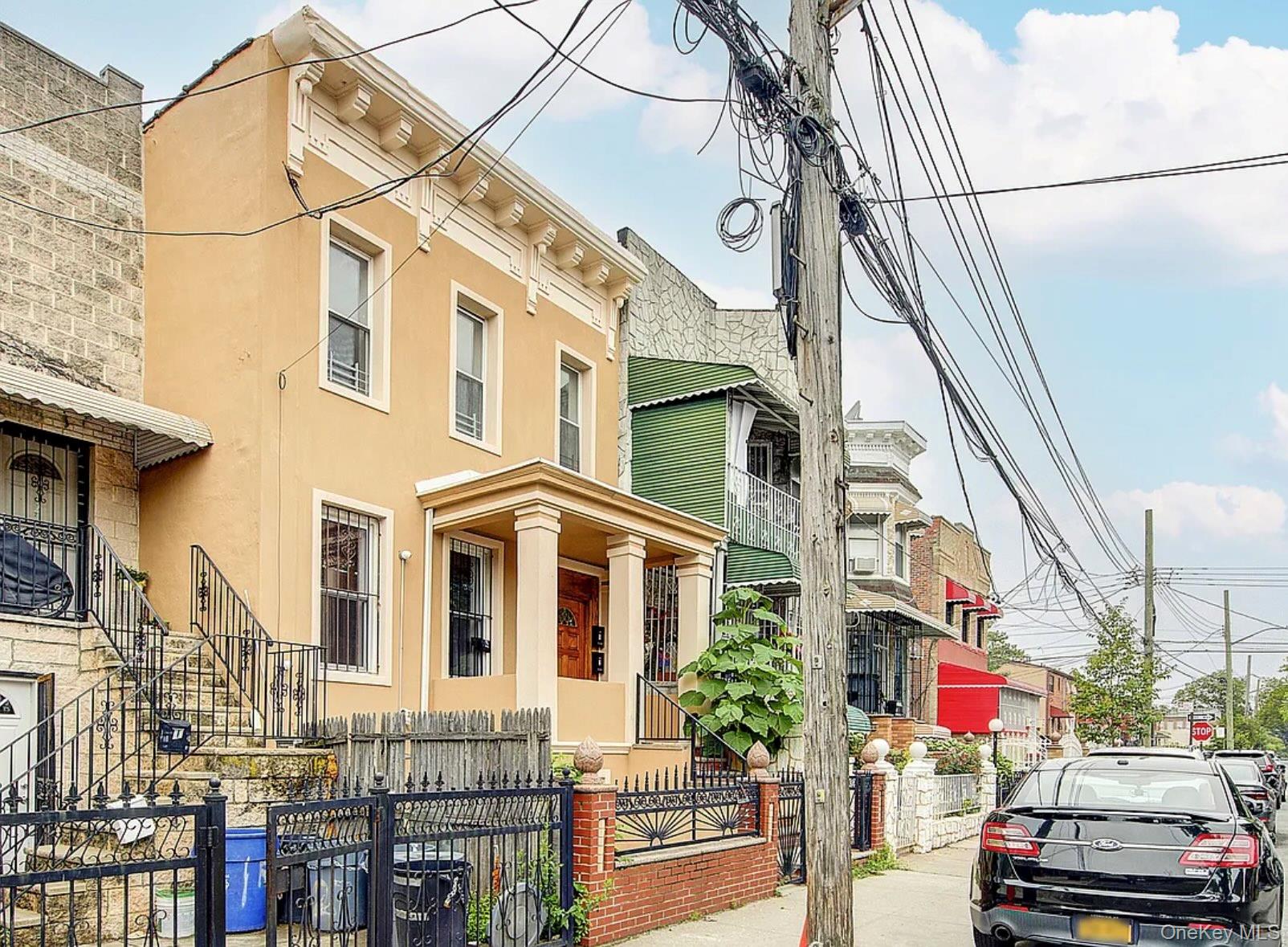 #1 photo, 576 Essex Street, ब्रुकलीन Brooklyn , NY 11208