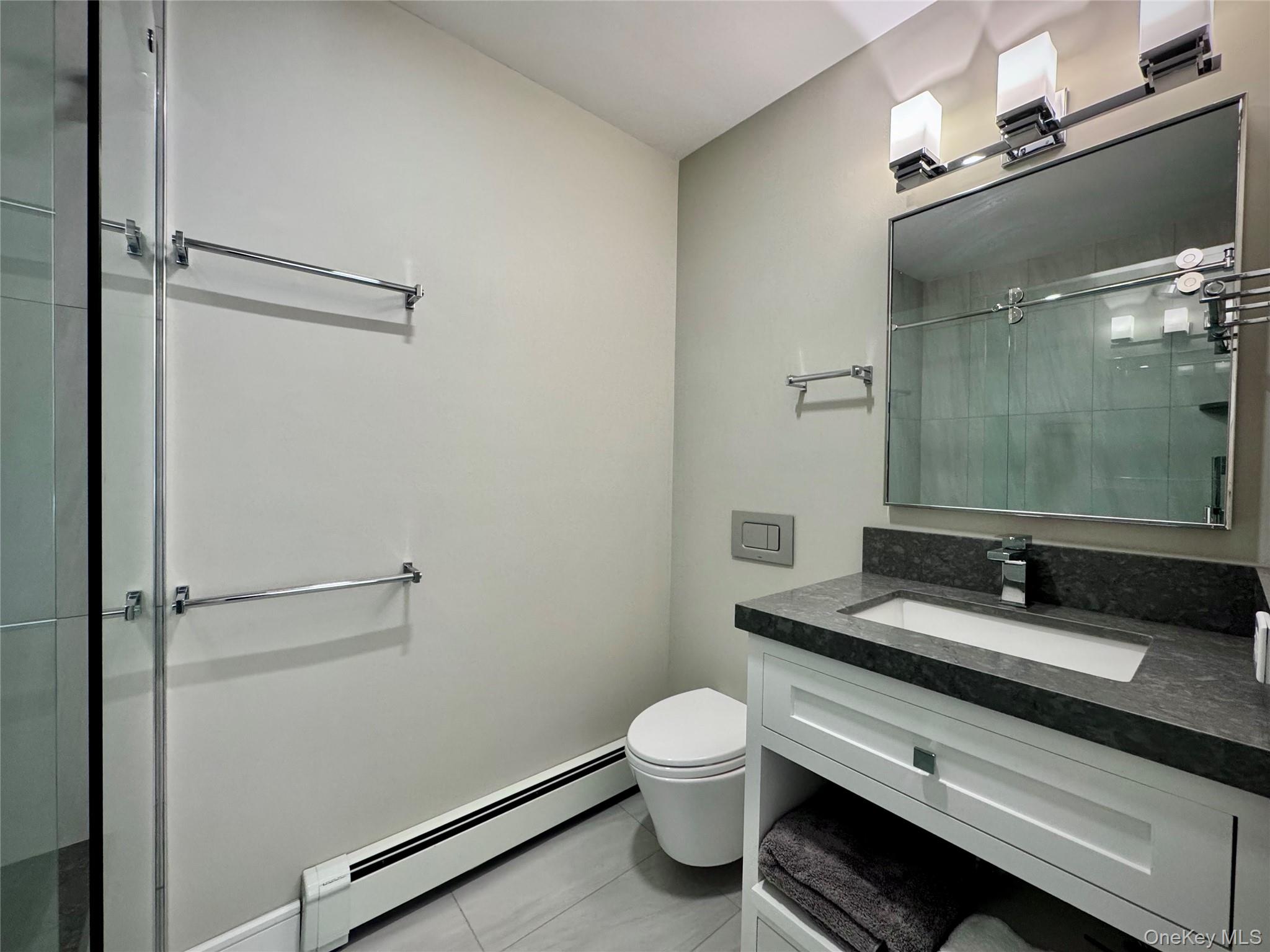 #19 photo, 1 Deer Path, Quogue , NY 11959