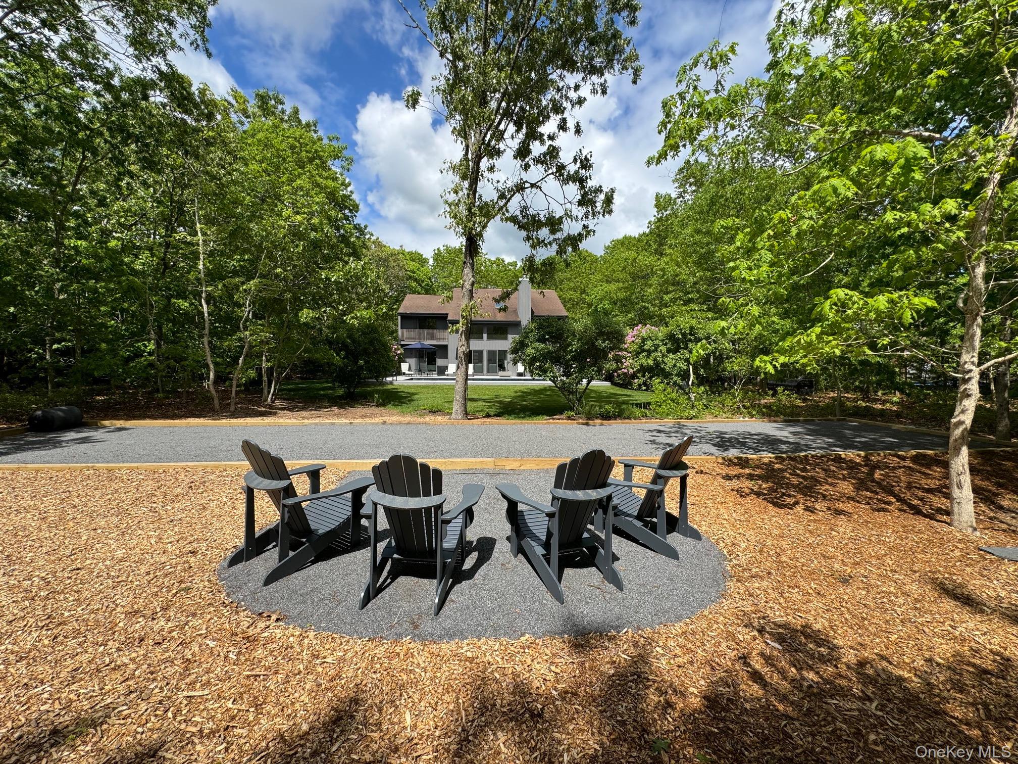 #4 photo, 1 Deer Path, Quogue , NY 11959