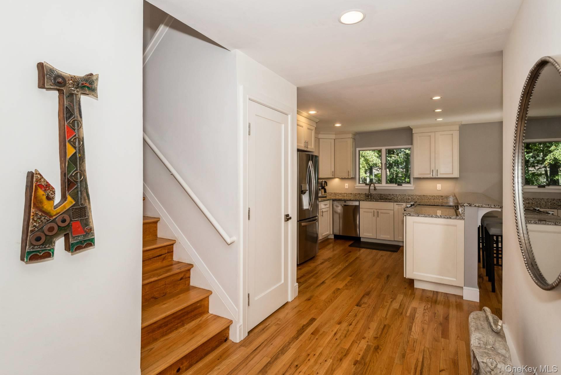 #6 photo, 1 Deer Path, Quogue , NY 11959