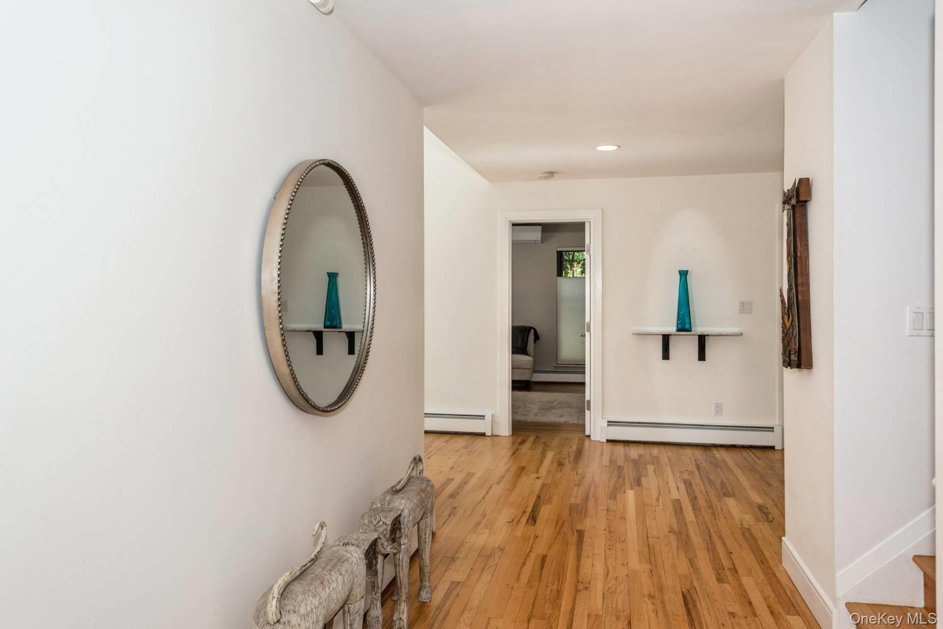 #7 photo, 1 Deer Path, Quogue , NY 11959