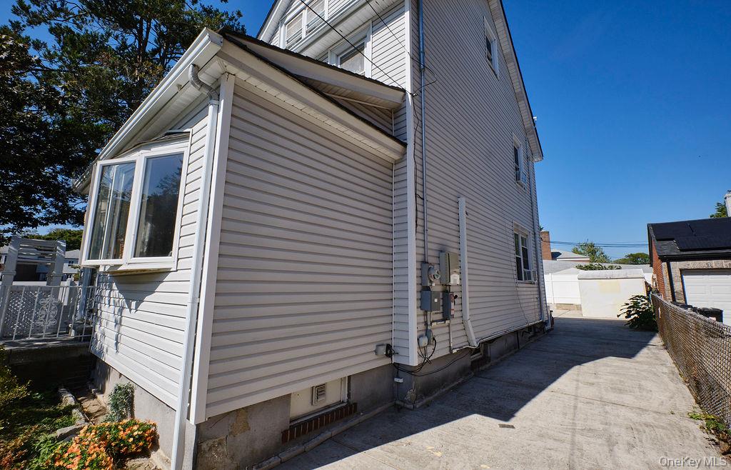 #18 photo, 23009 87th Avenue, Queens Village , NY 11427