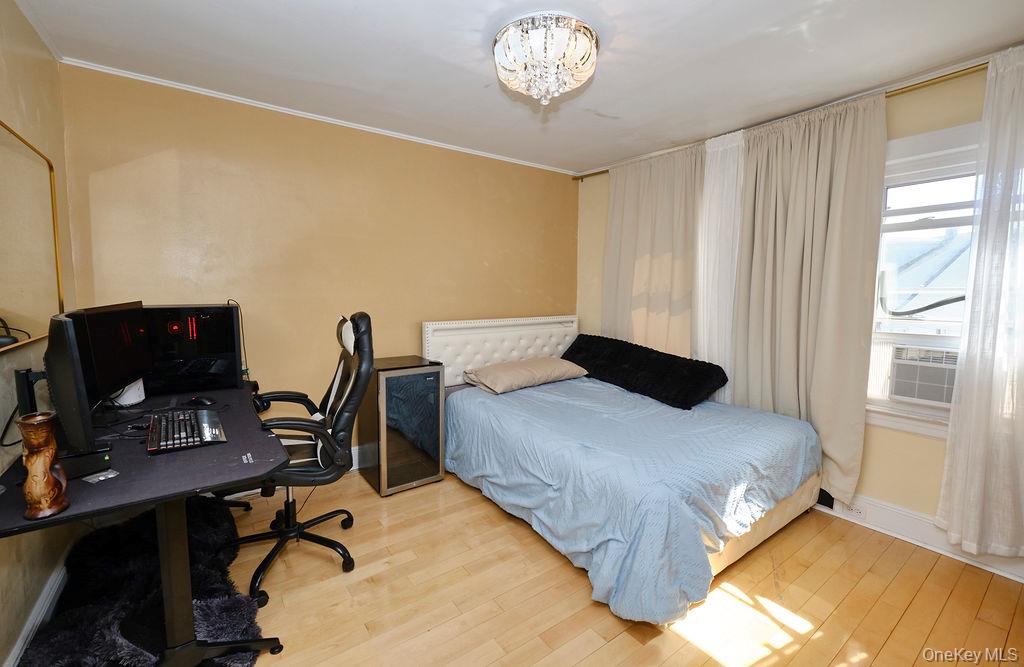 #8 photo, 23009 87th Avenue, Queens Village , NY 11427