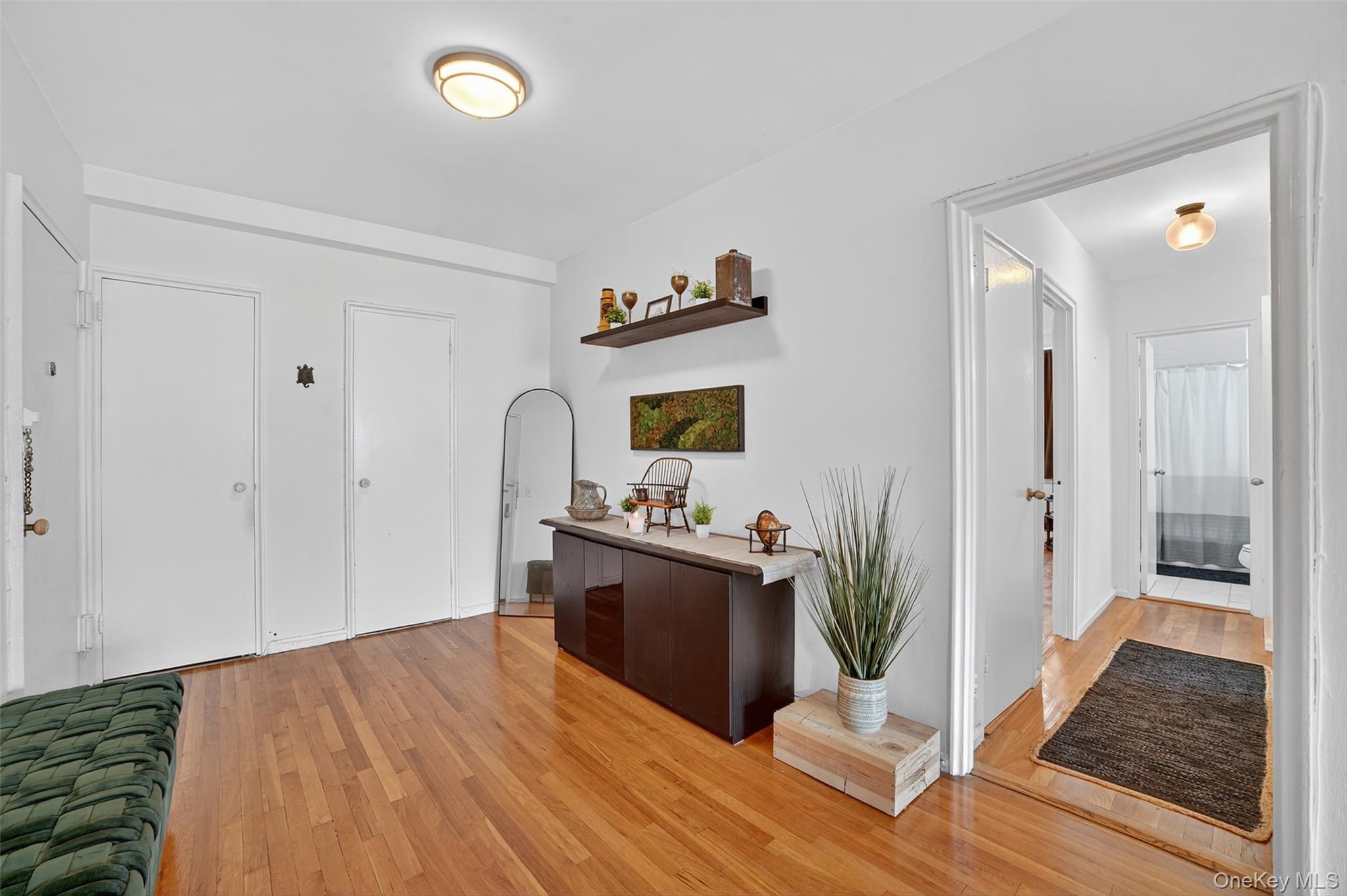 #10 photo, 12 Westchester Avenue, White Plains , NY 10601