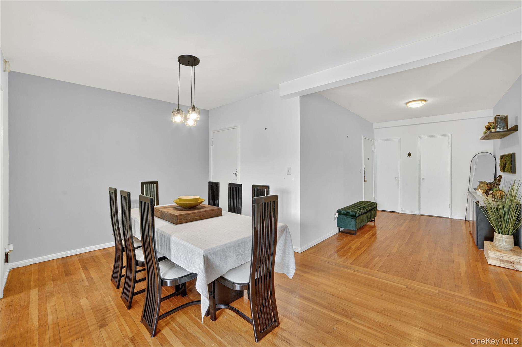 #19 photo, 12 Westchester Avenue, White Plains , NY 10601