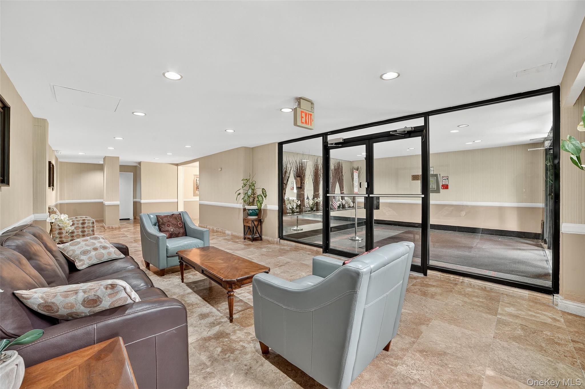 #7 photo, 12 Westchester Avenue, White Plains , NY 10601