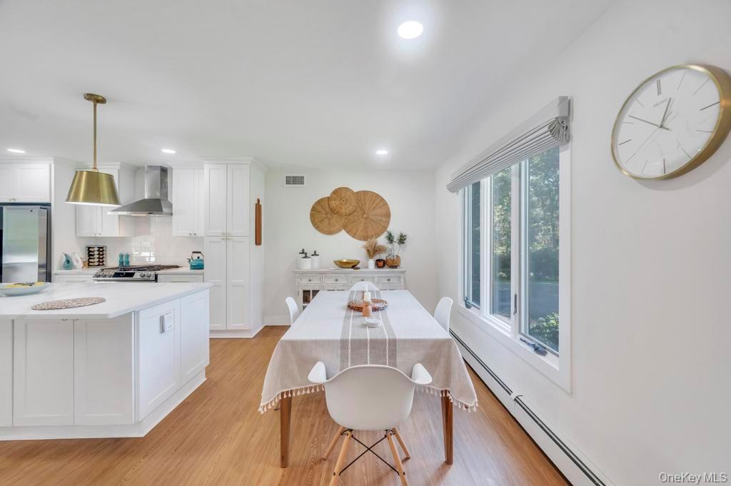 #18 photo, 18 Stonehurst Lane, Dix Hills , NY 11746