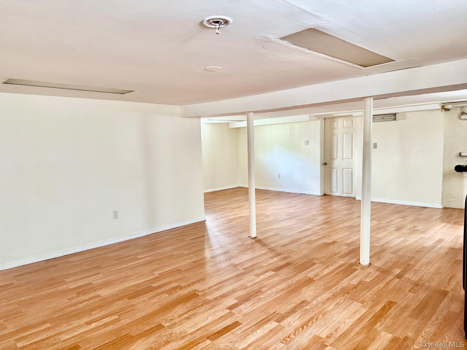 #15 photo, 223 Jackson Avenue, Mineola , NY 11501