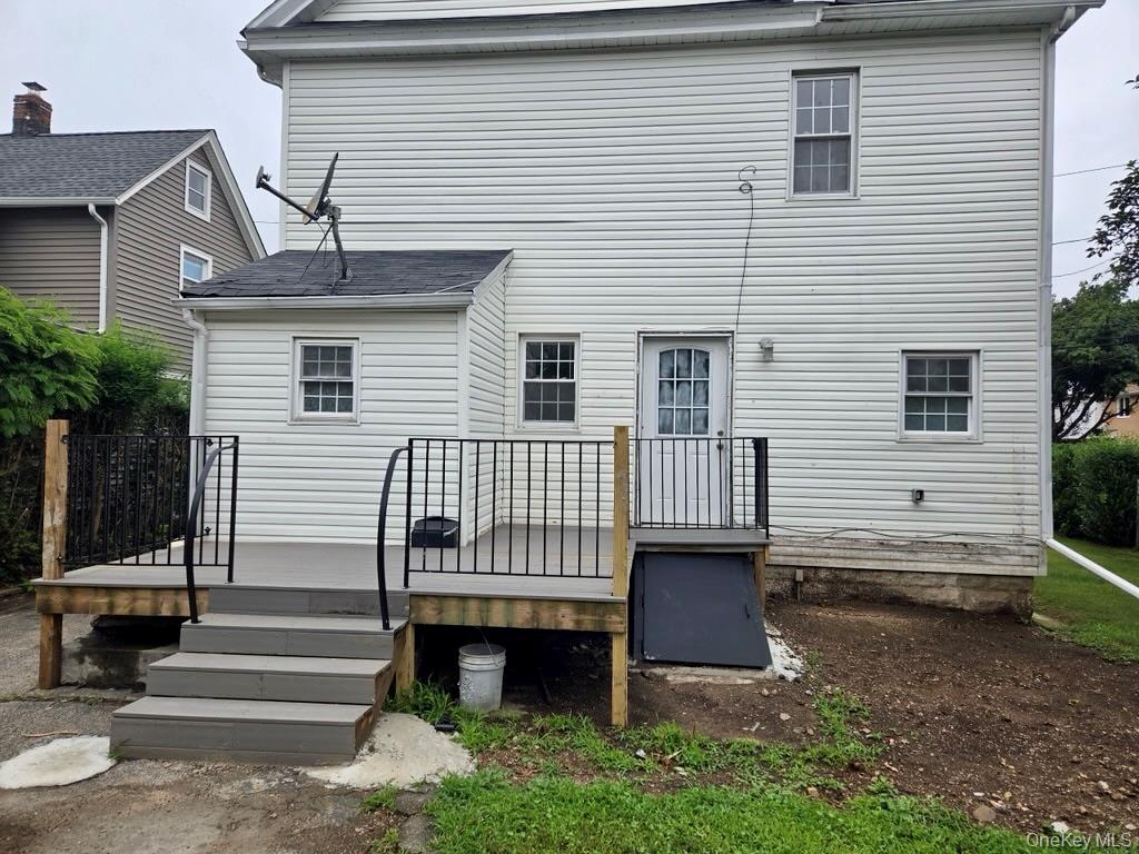 #3 photo, 223 Jackson Avenue, Mineola , NY 11501