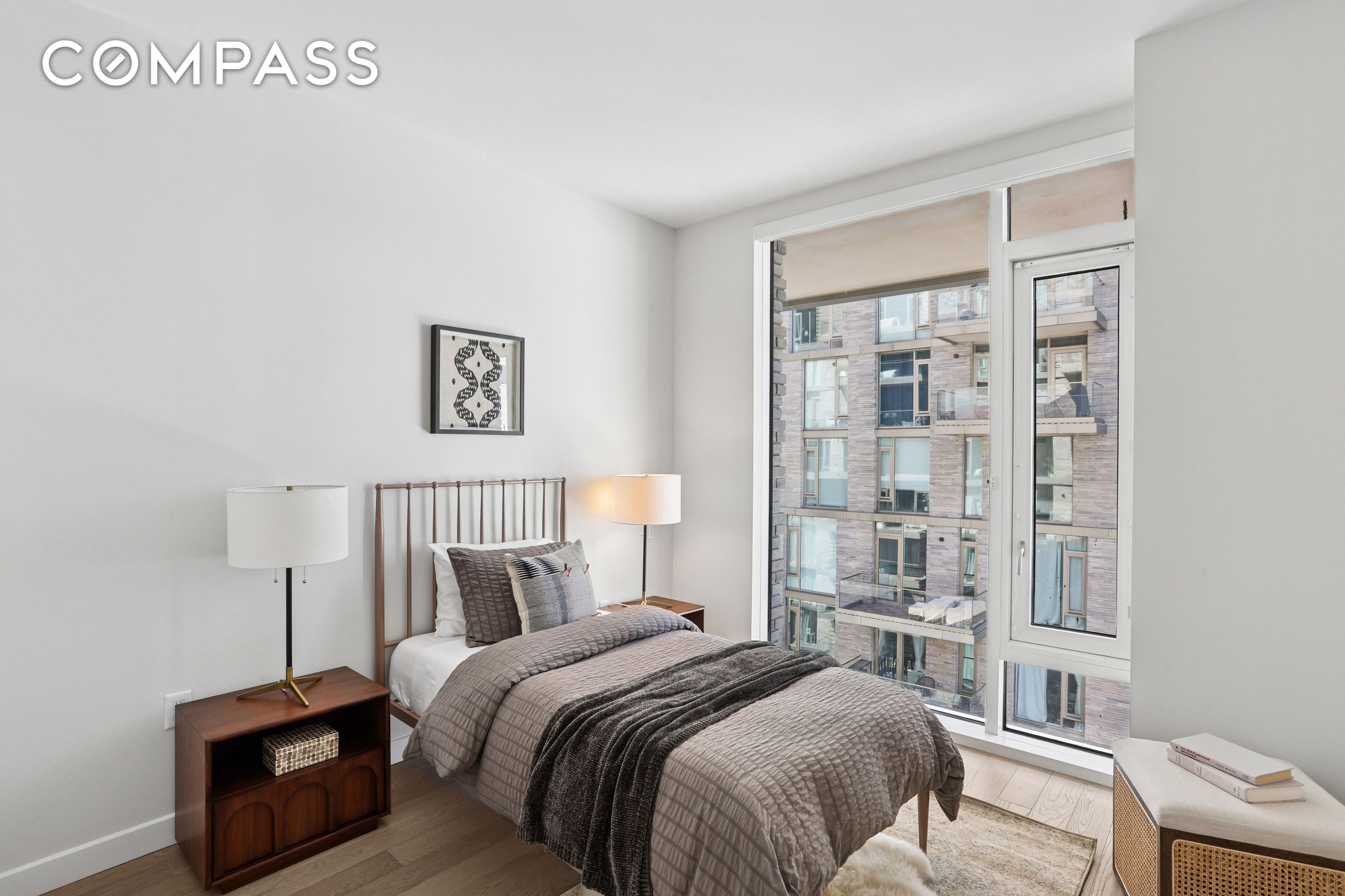 #11 photo, 505-513 W 43rd Street, マンハッタン Hell's Kitchen , NY 10036