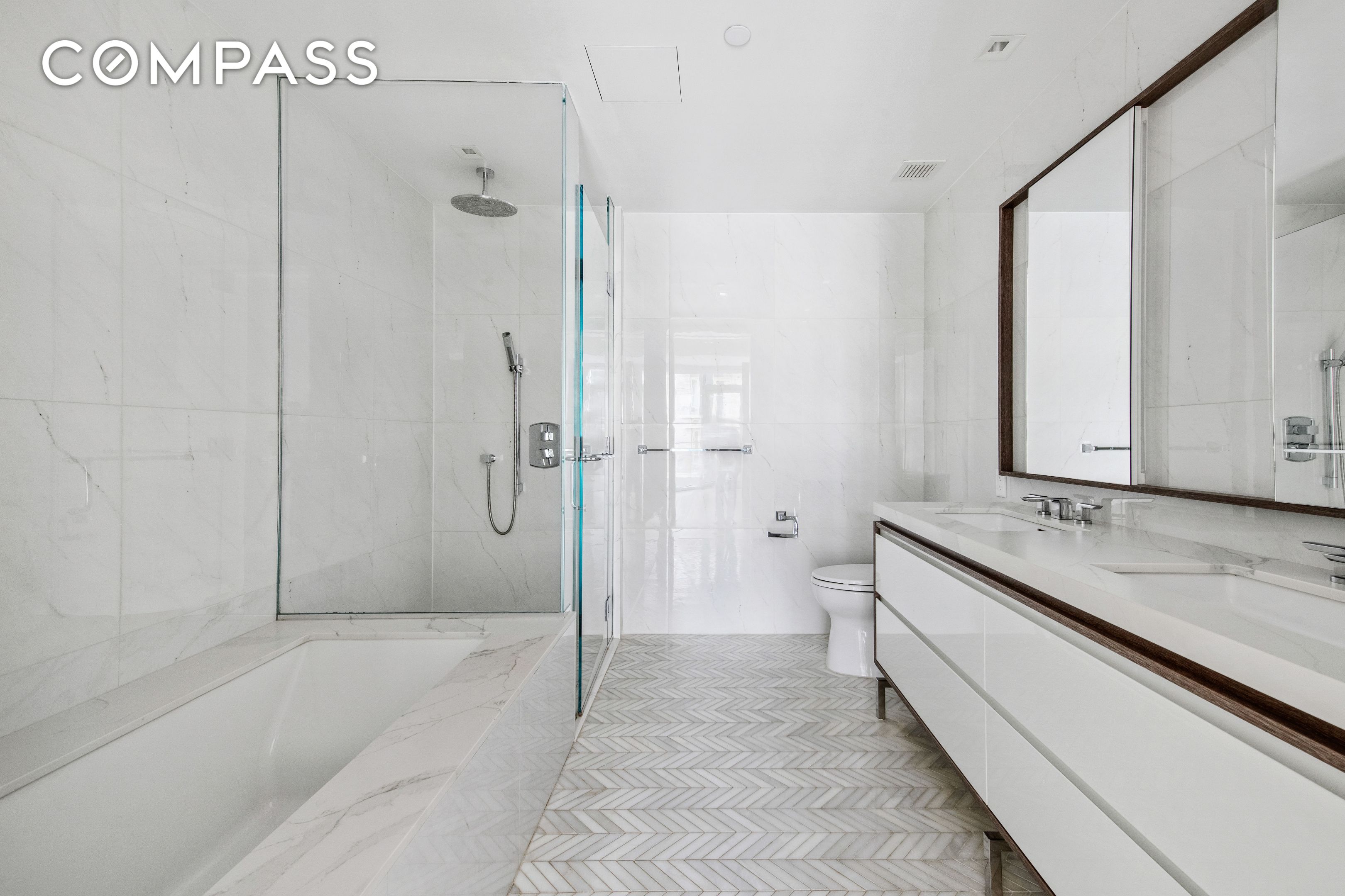 #12 photo, 505-513 W 43rd Street, マンハッタン Hell's Kitchen , NY 10036