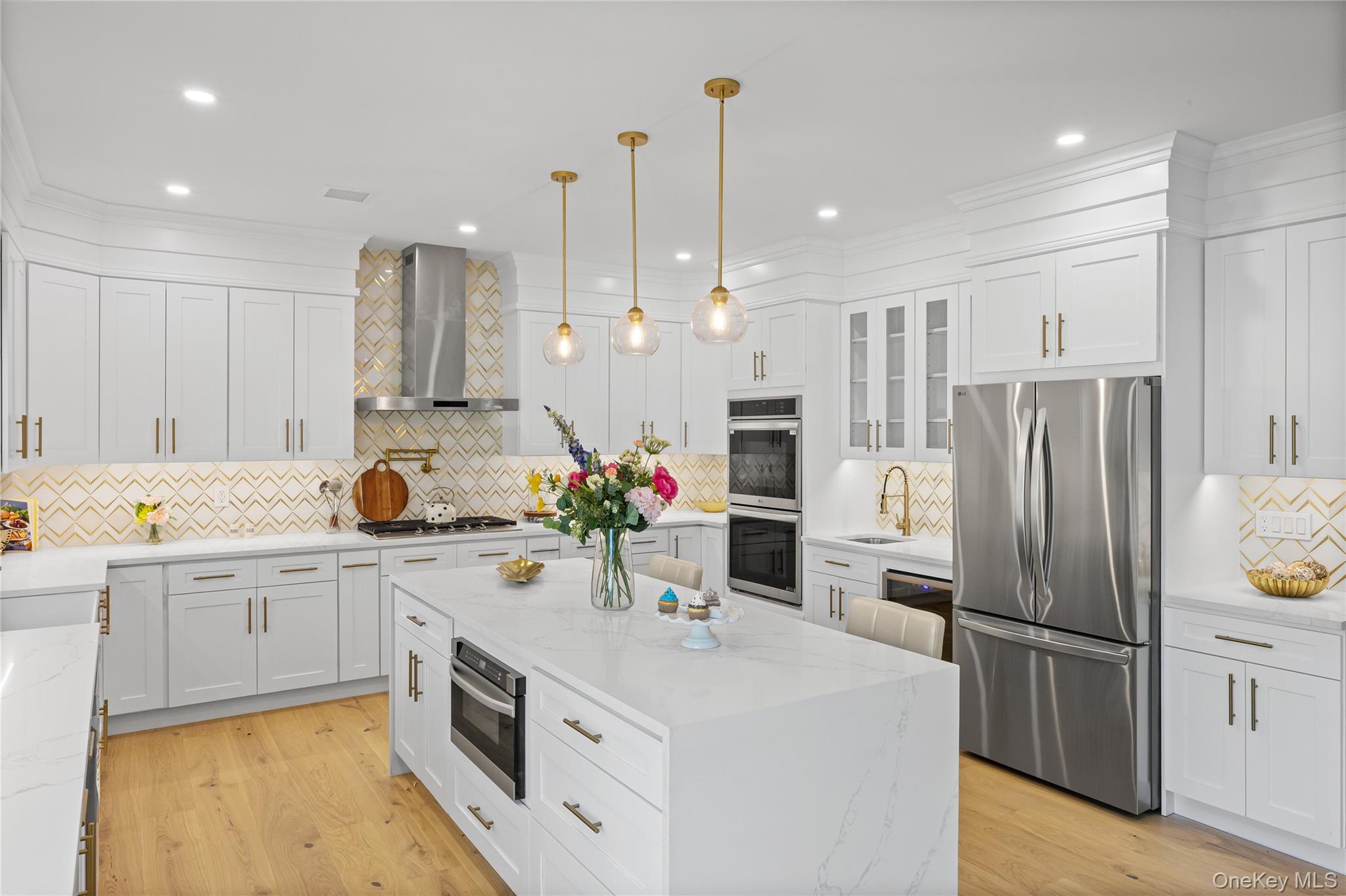 #14 photo, 10 Crown Lane, Westbury , NY 11590