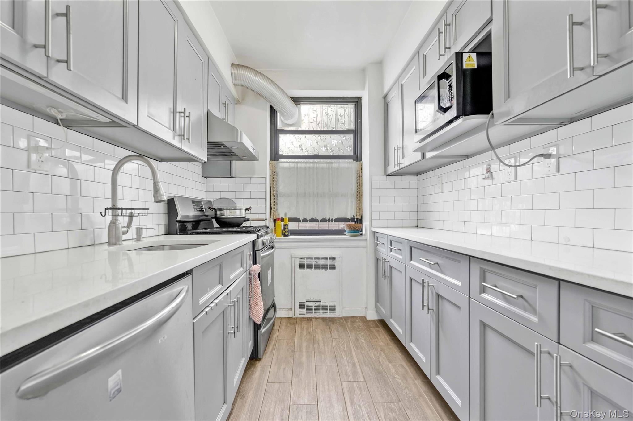 #10 photo, 28-08 141st Street, クイーンズ区 Flushing , NY 11354