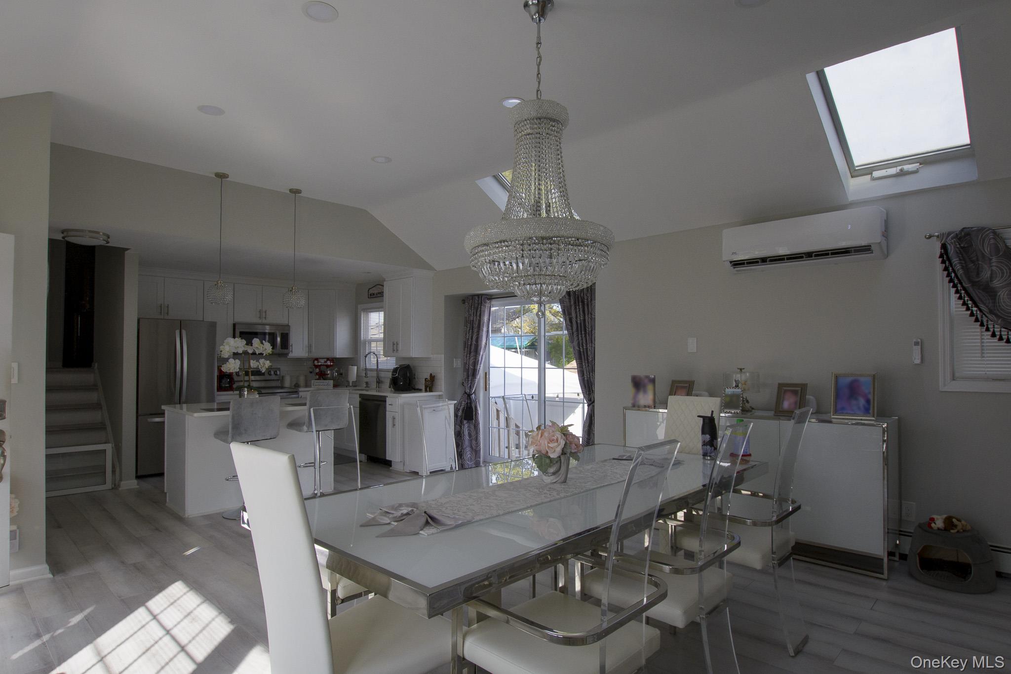 #6 photo, 3975 Anne Drive, מחוז נסאו Seaford , NY 11783