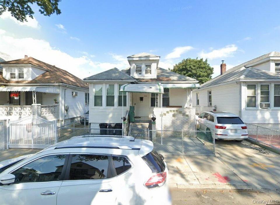 #3 photo, 10425 126th Street, Richmond Hill , NY 11419