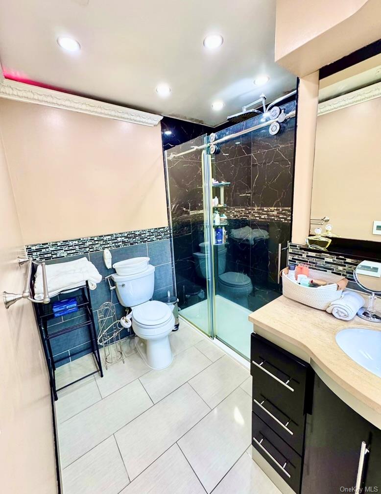 #17 photo, 62 Walnut Road, ナッソー郡 Inwood , NY 11096