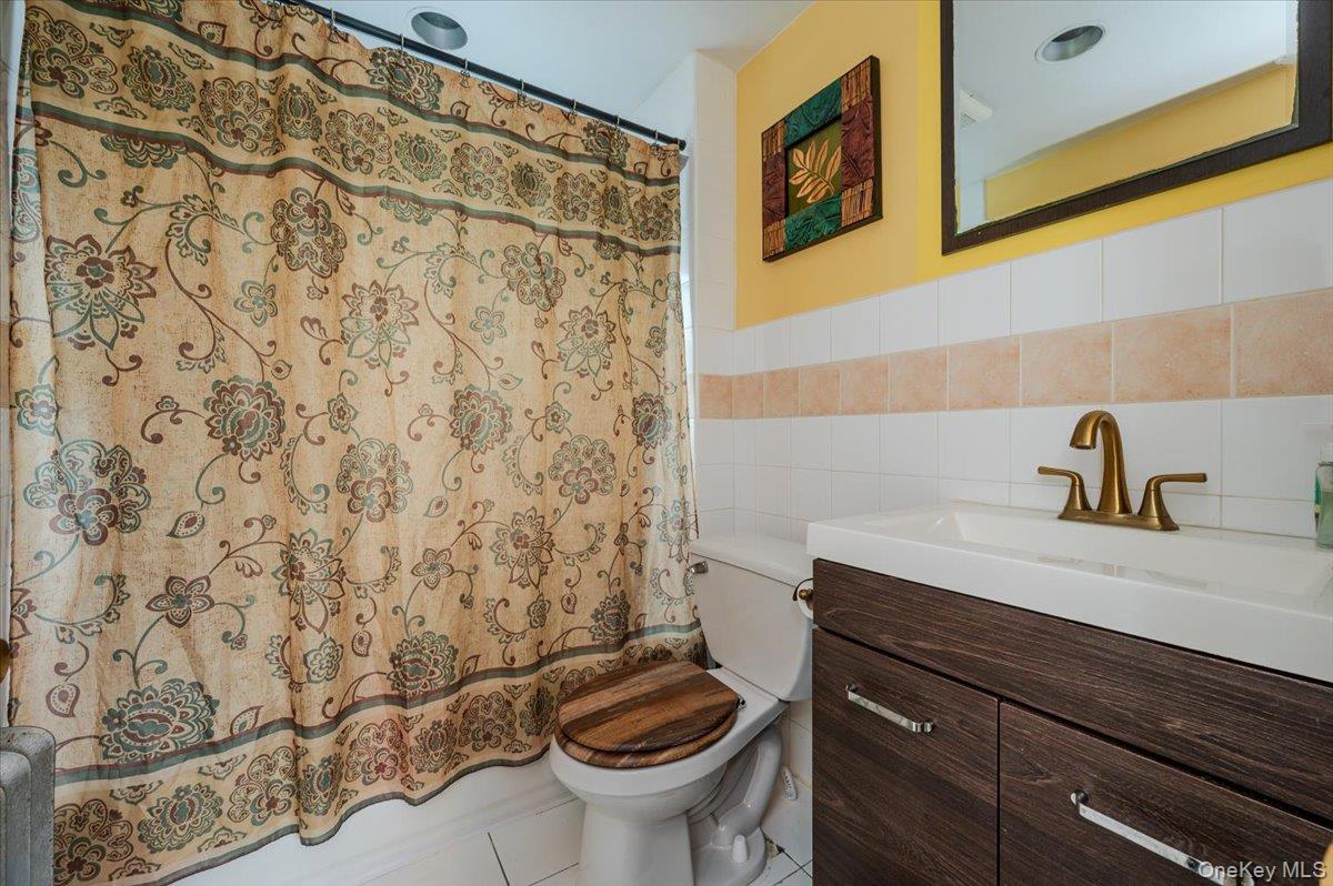 #14 photo, 174 Hoffman Avenue, Elmont , NY 11003