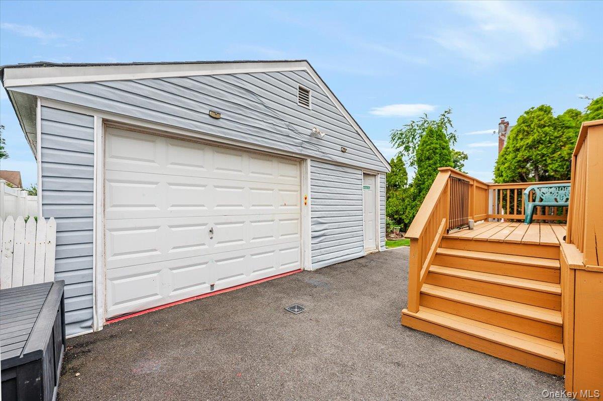 #17 photo, 174 Hoffman Avenue, Elmont , NY 11003