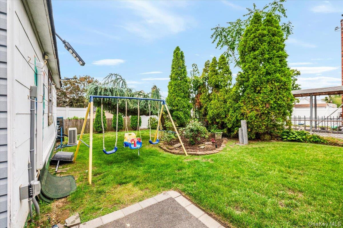 #18 photo, 174 Hoffman Avenue, Elmont , NY 11003