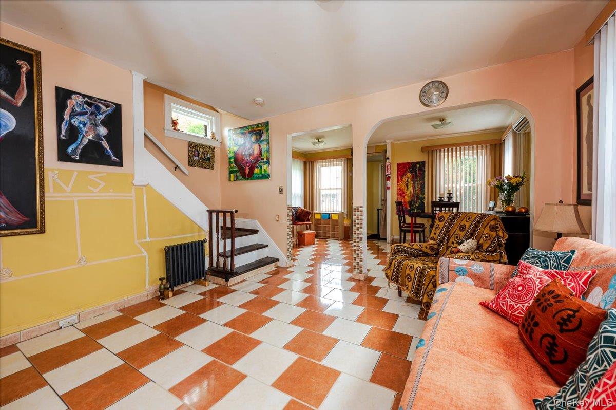 #5 photo, 174 Hoffman Avenue, Elmont , NY 11003