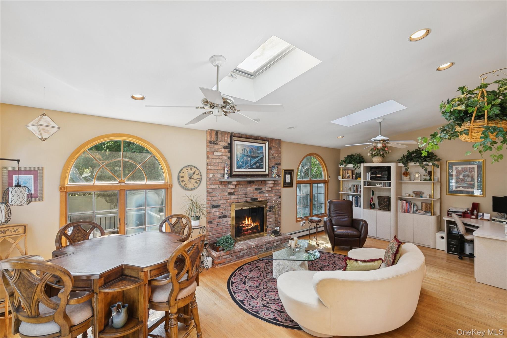 #18 photo, 3 Wood Lane, Plainview , NY 11803