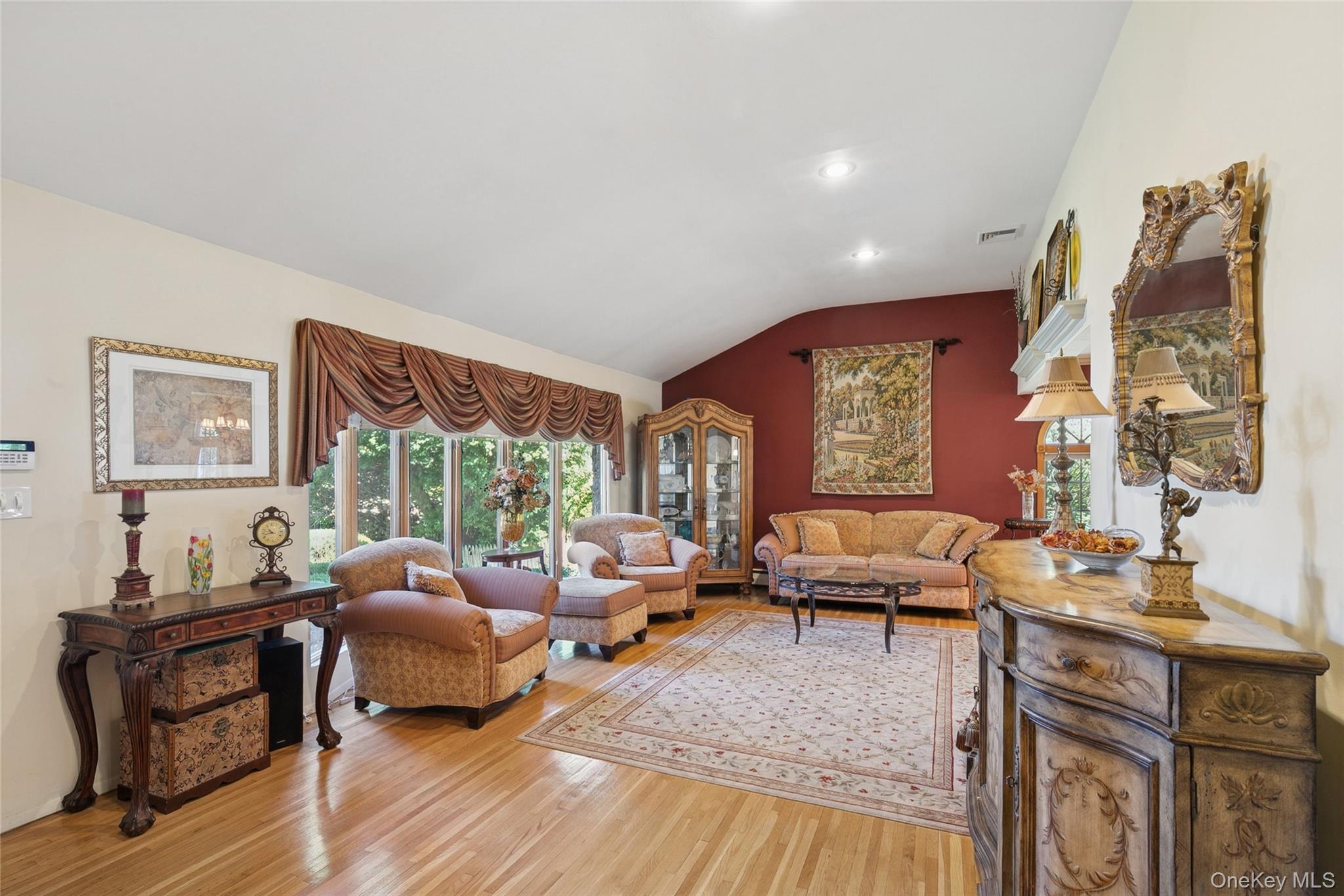 #3 photo, 3 Wood Lane, Plainview , NY 11803