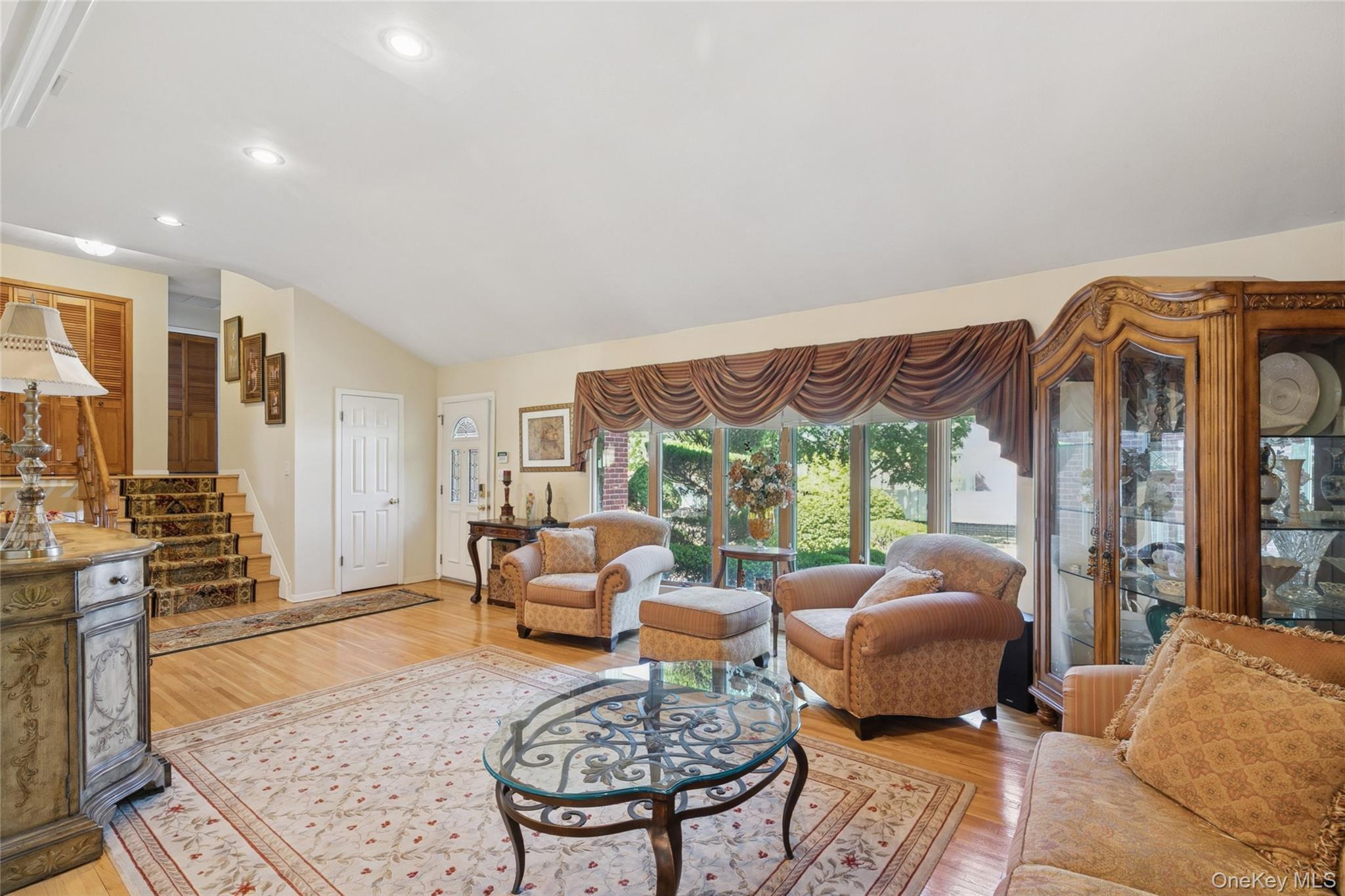 #4 photo, 3 Wood Lane, Plainview , NY 11803